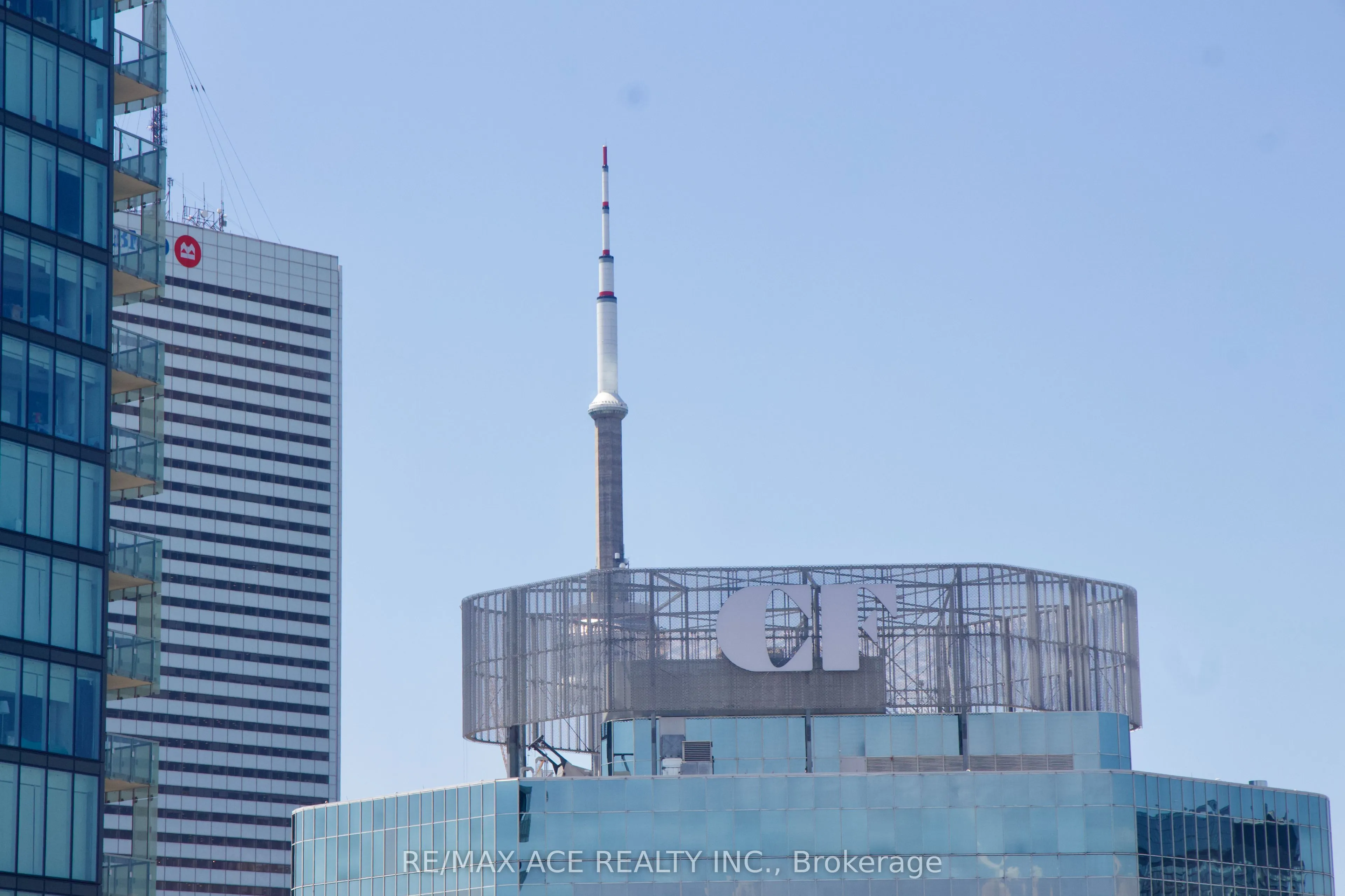 210 Victoria Street, #4004