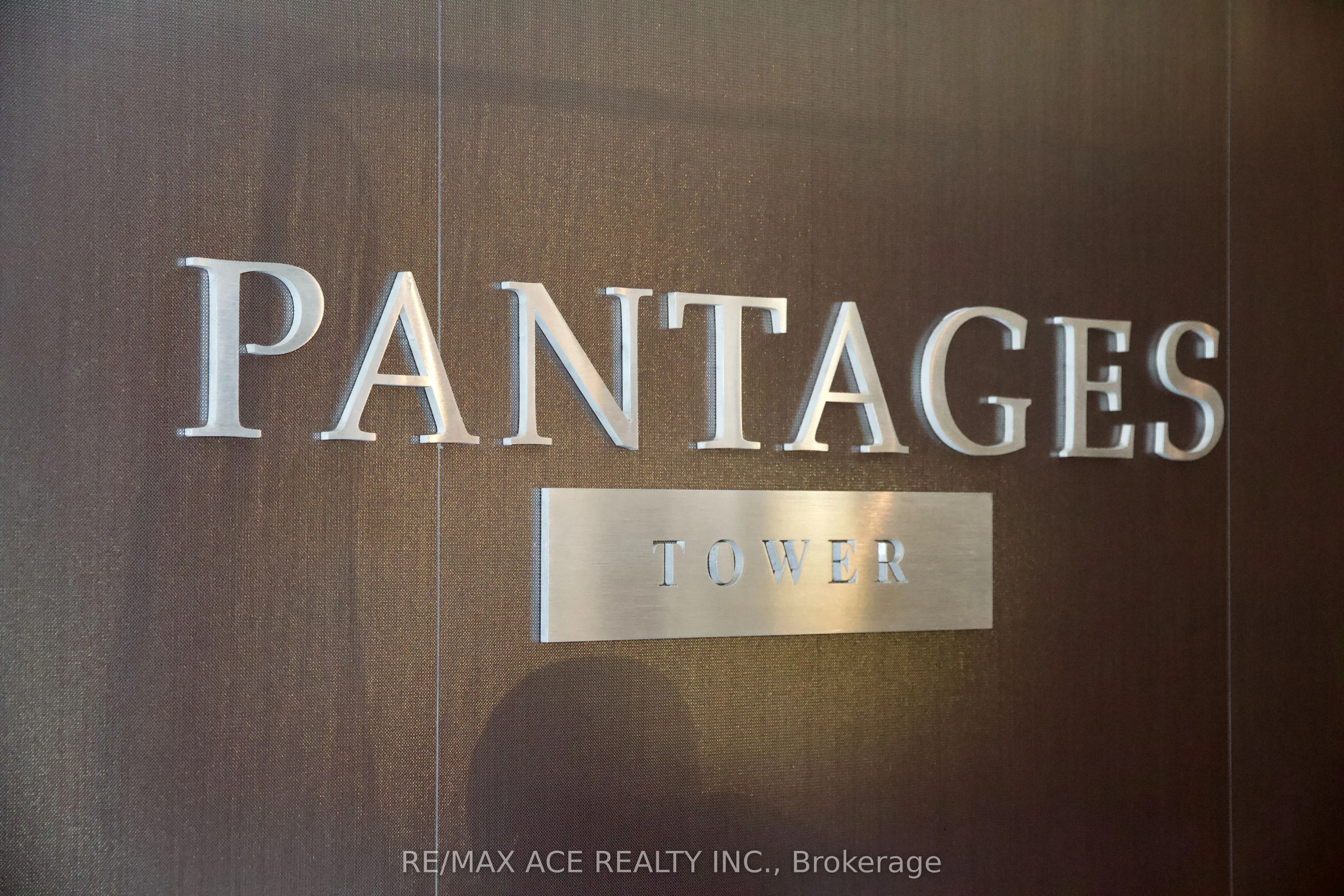 210 Victoria Street, #4004