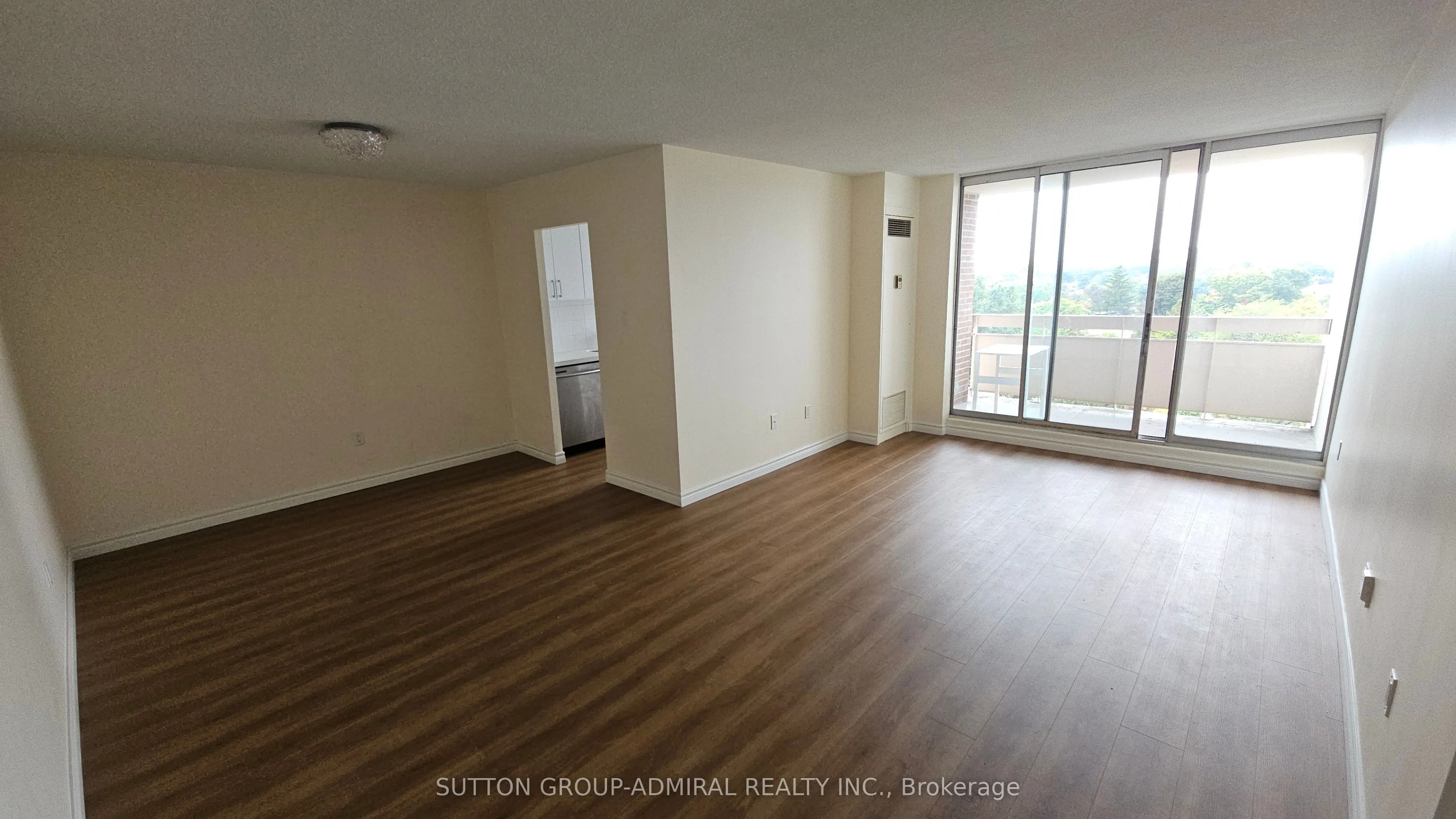 205 Hilda Avenue, #812