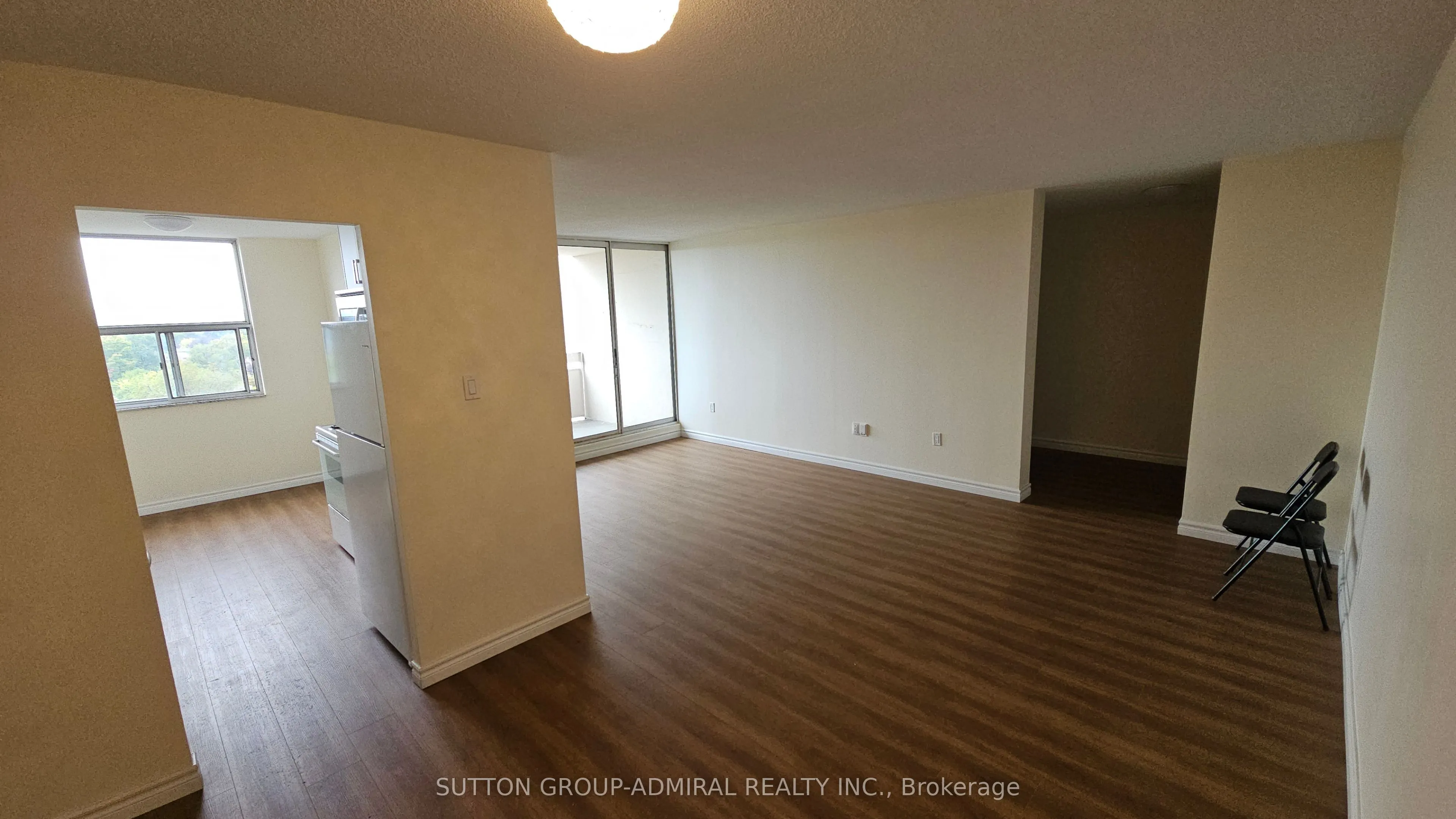 205 Hilda Avenue, #812