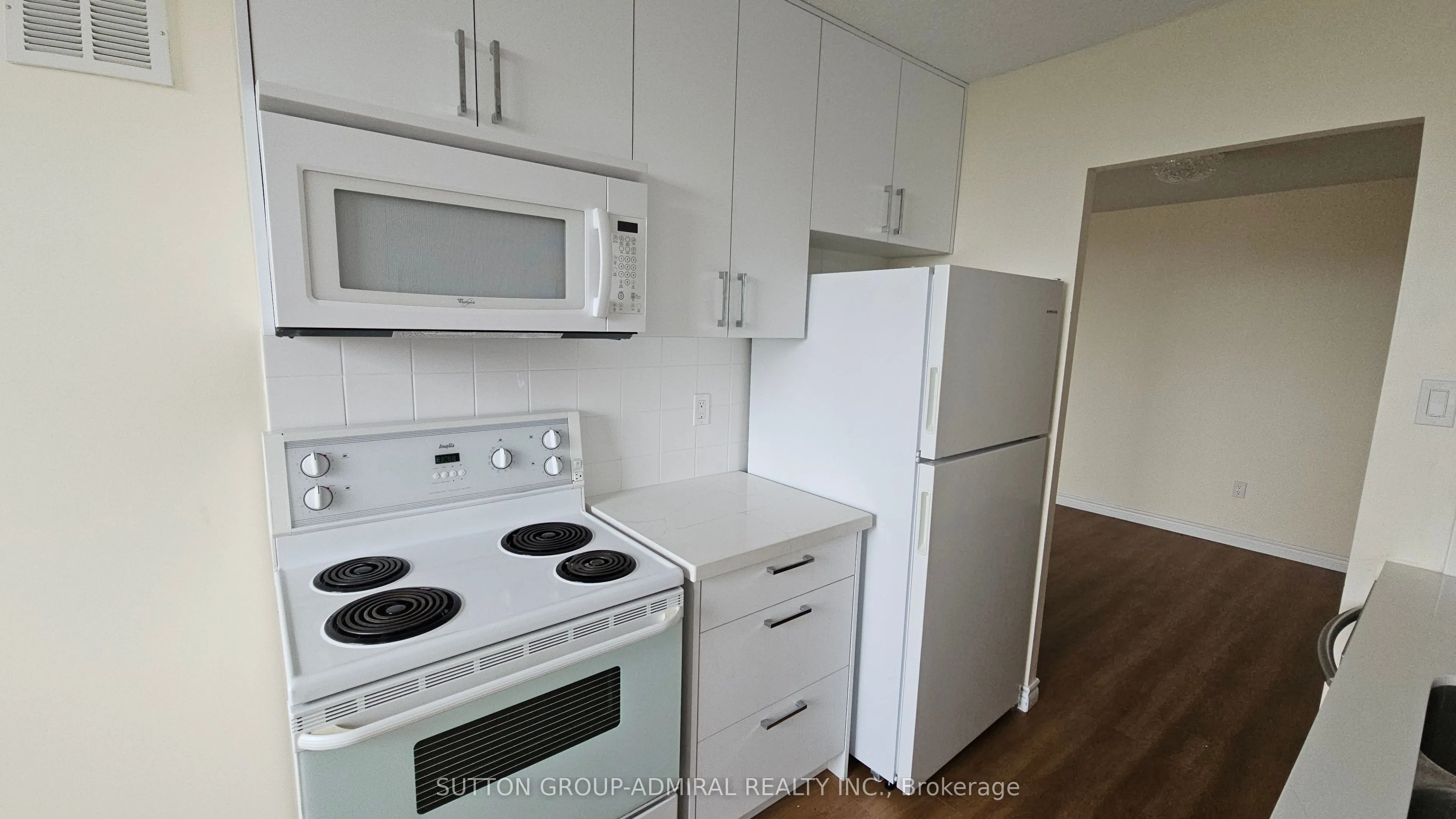 205 Hilda Avenue, #812