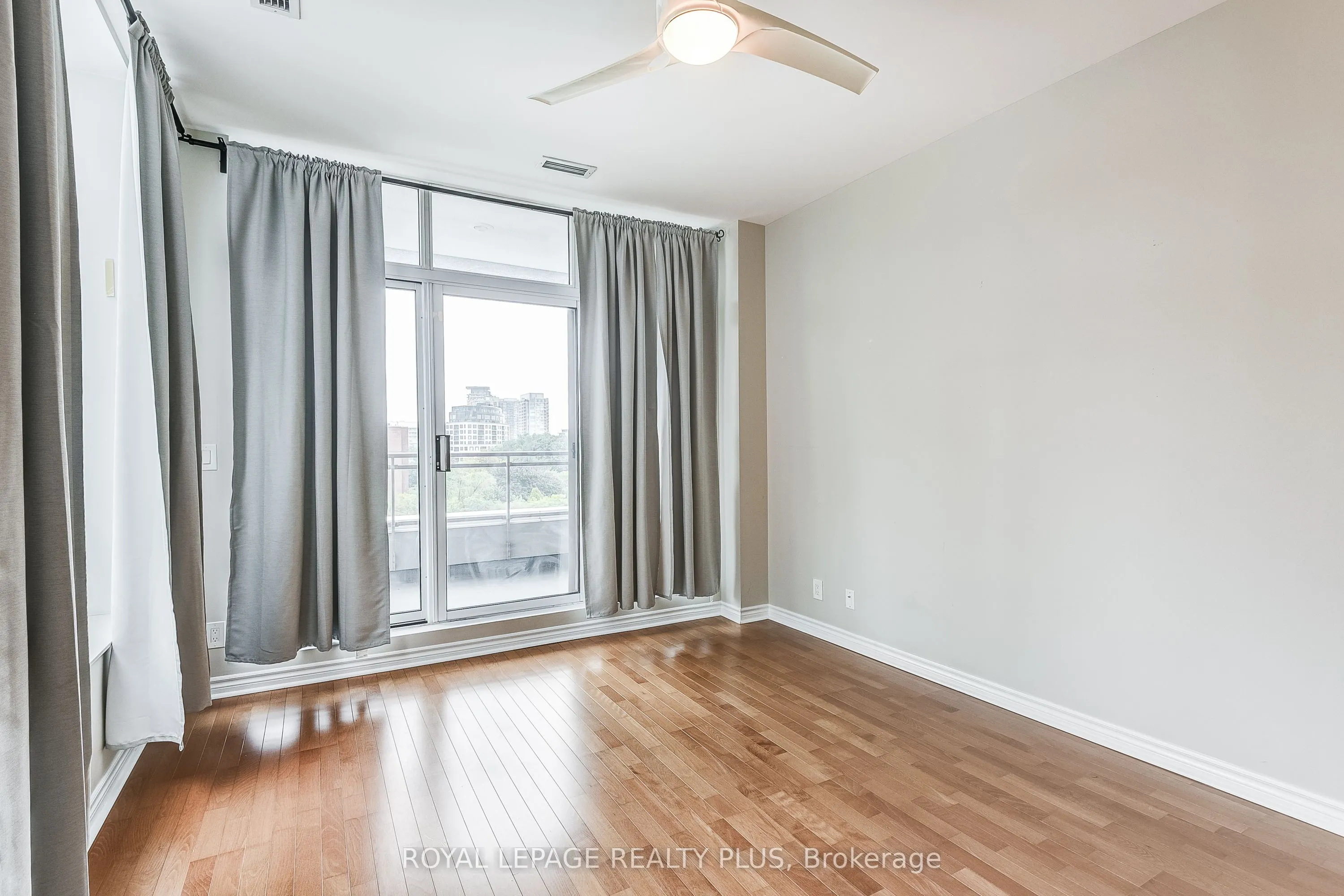 980 Yonge Street, #715