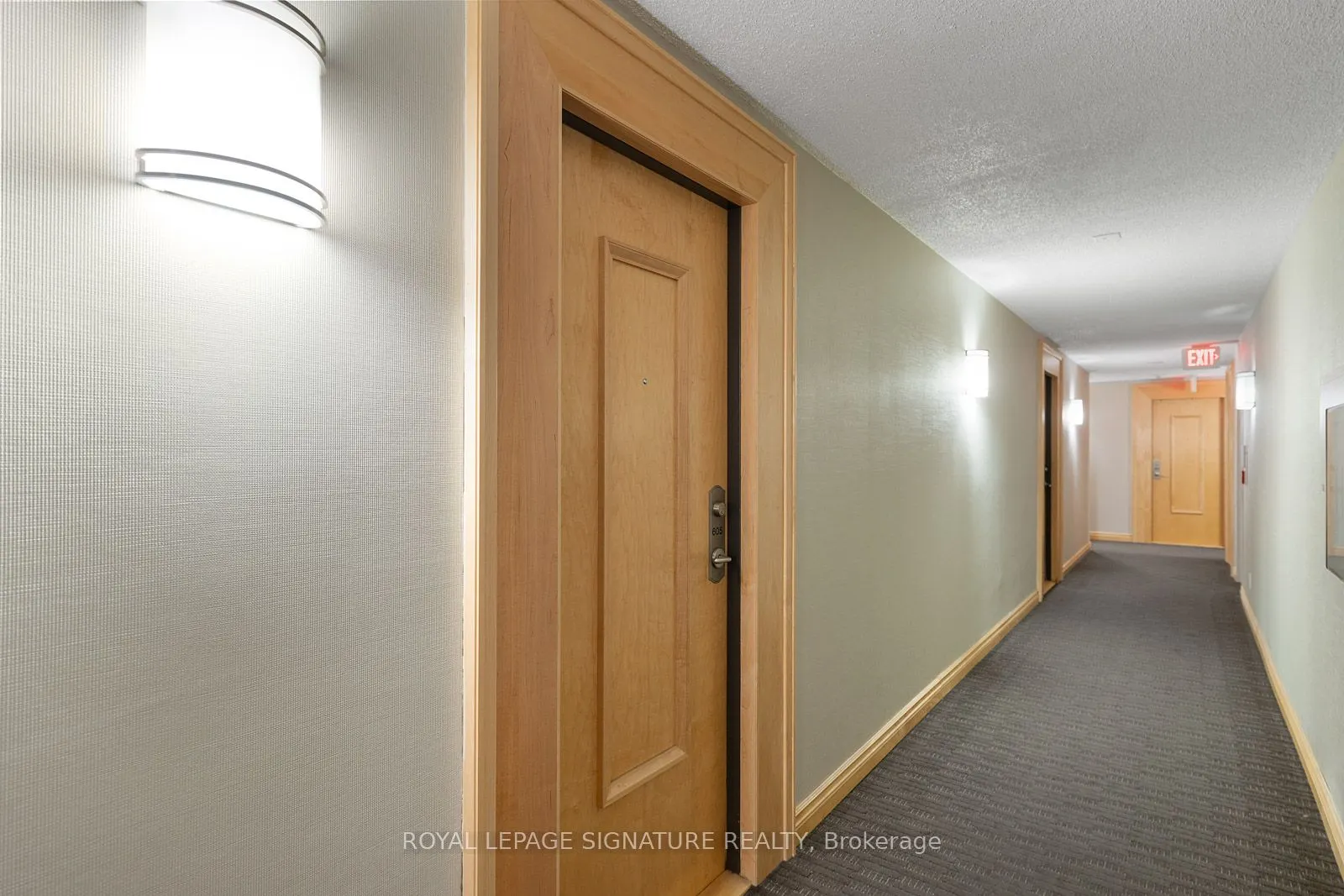 212 Eglinton Avenue E, #605