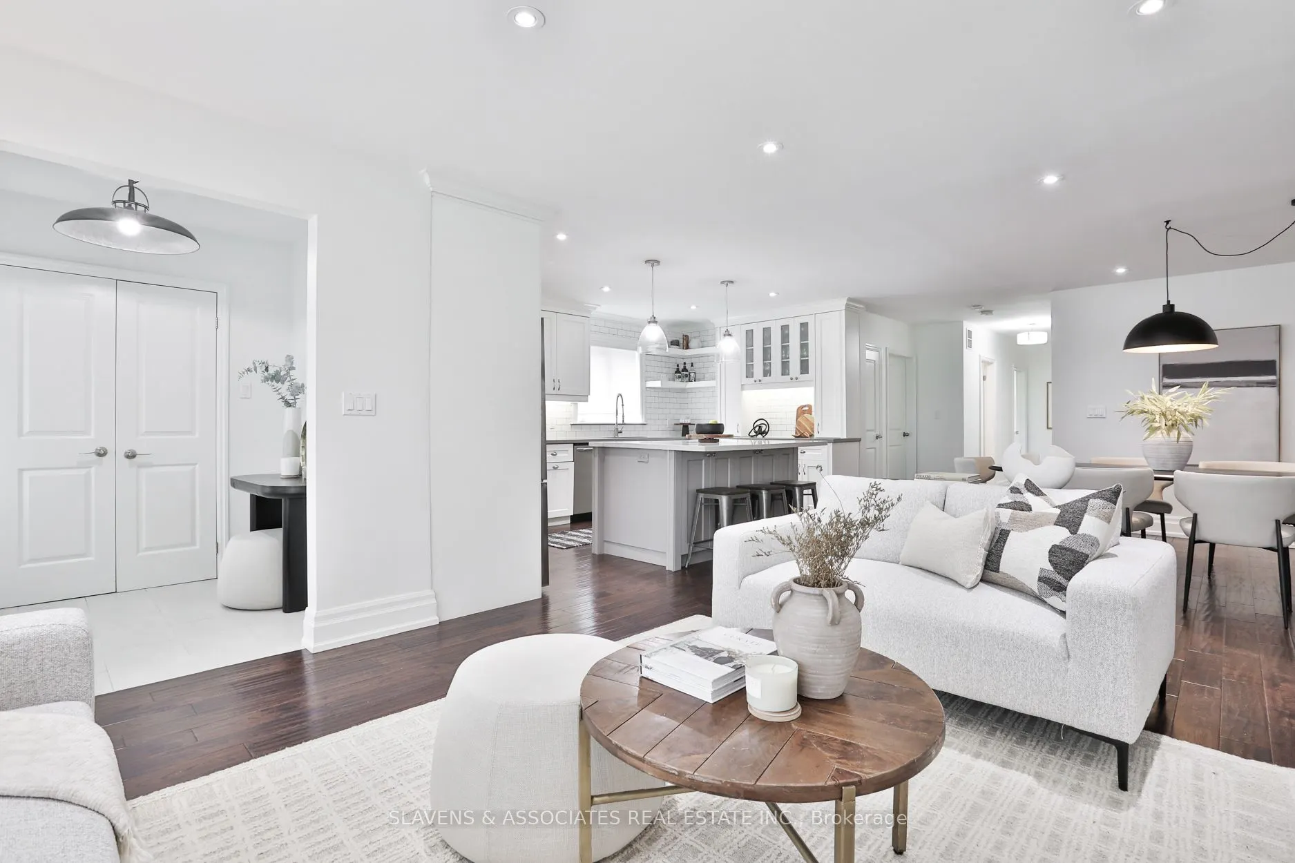16 Terrydale Drive
