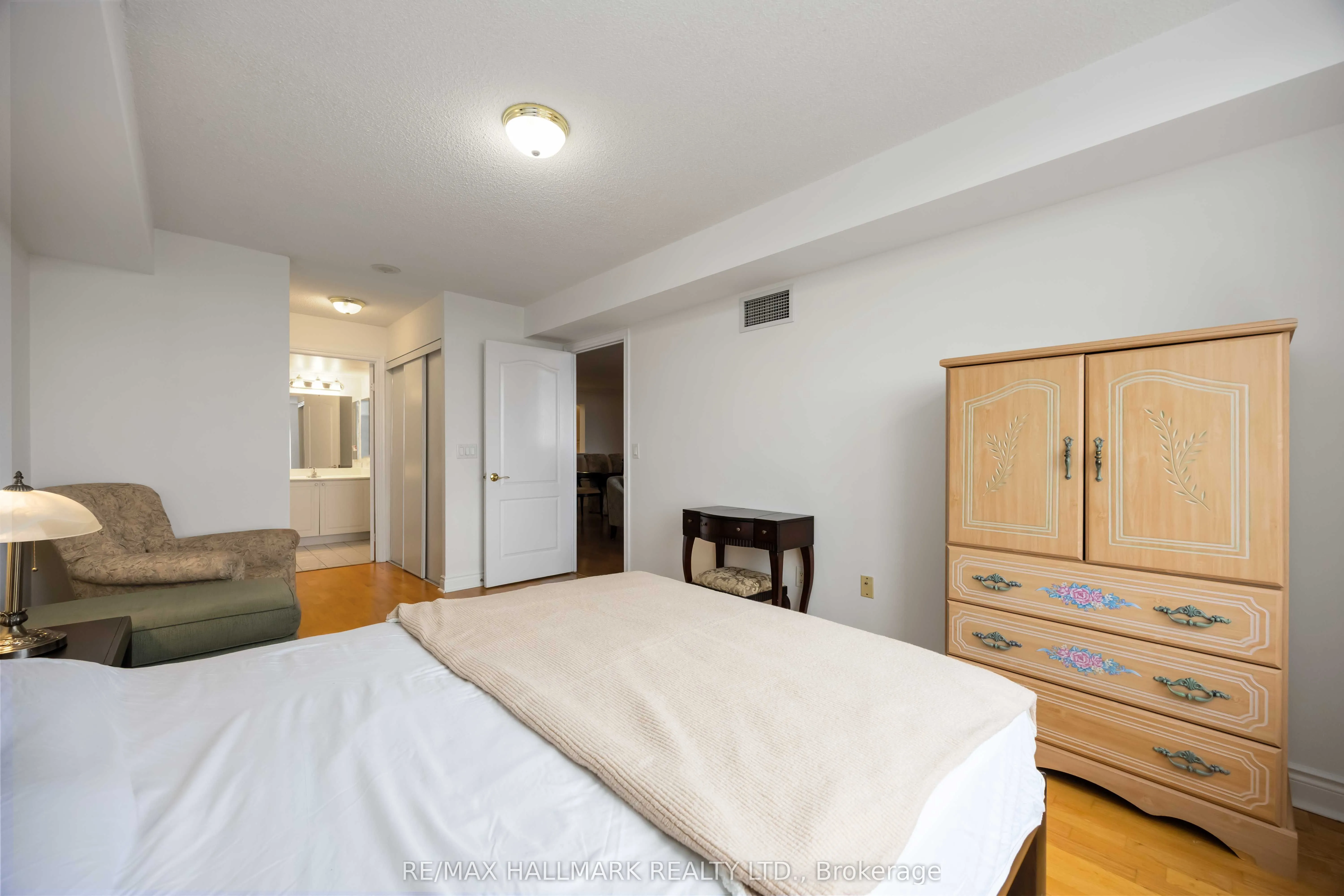 880 Grandview Way, #705
