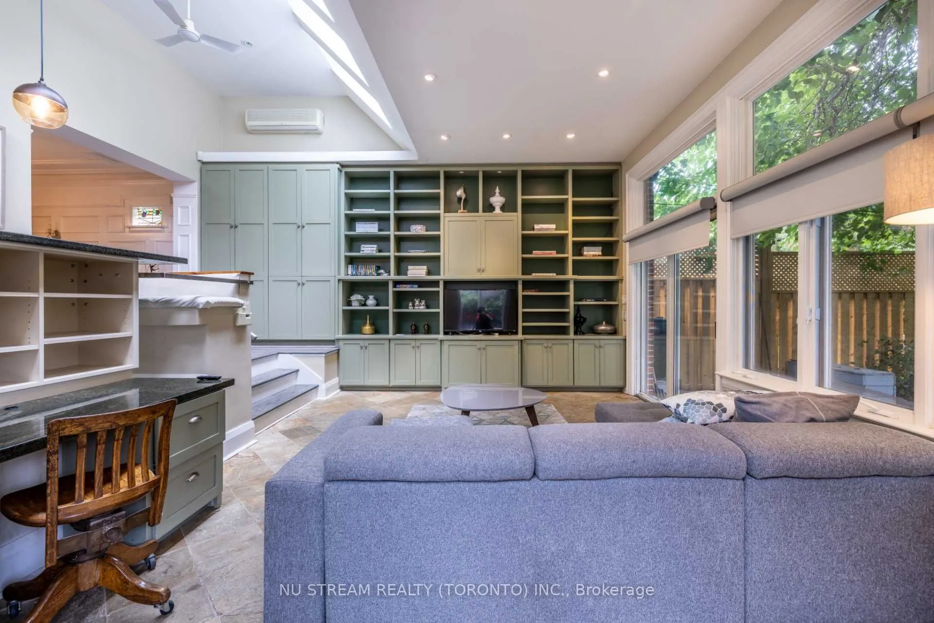 119 Lascelles Boulevard