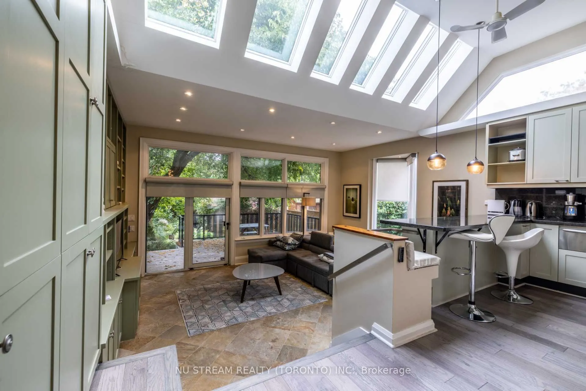 119 Lascelles Boulevard