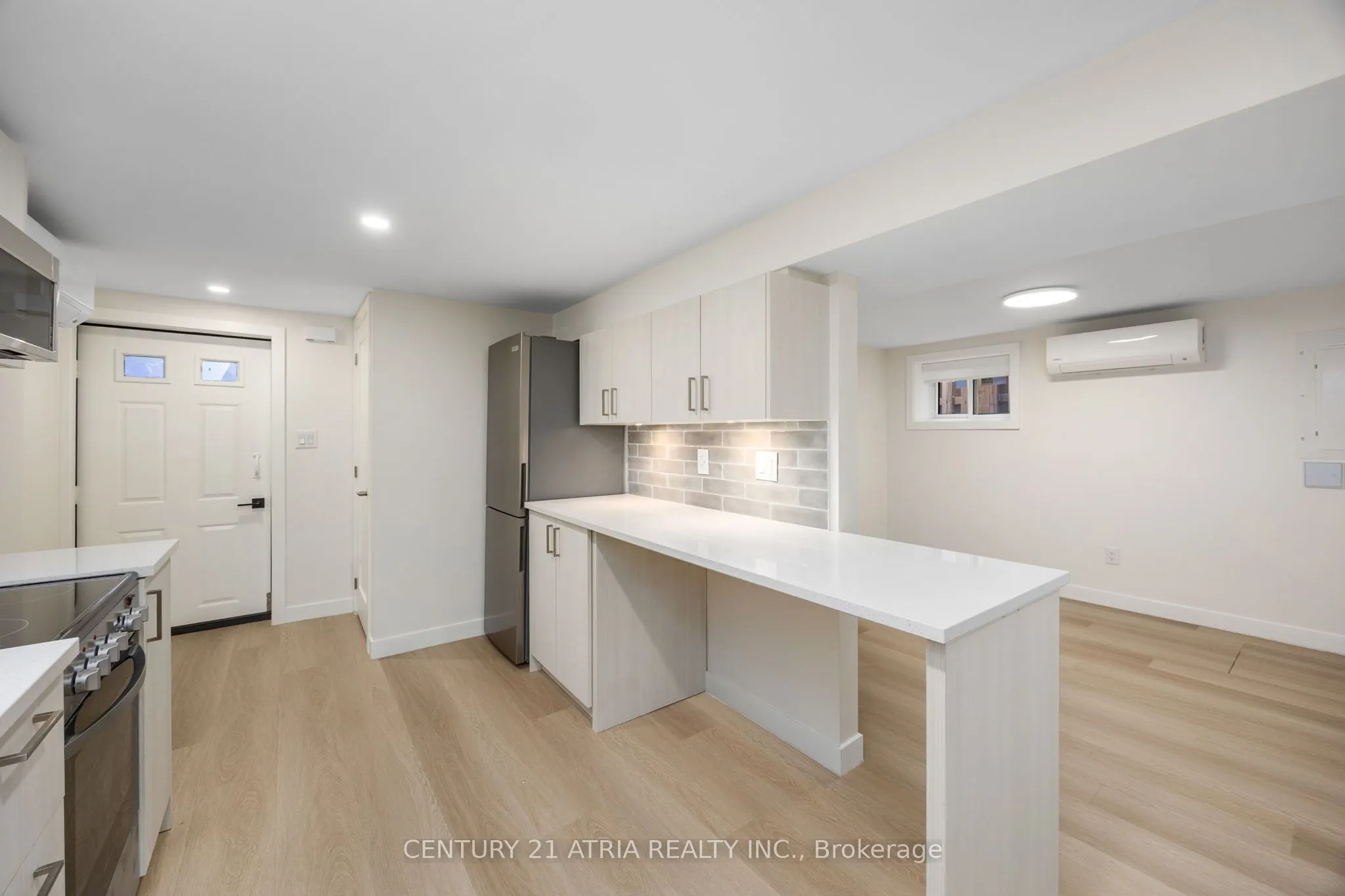 451 Lansdowne Avenue, #Basement Rear Unit