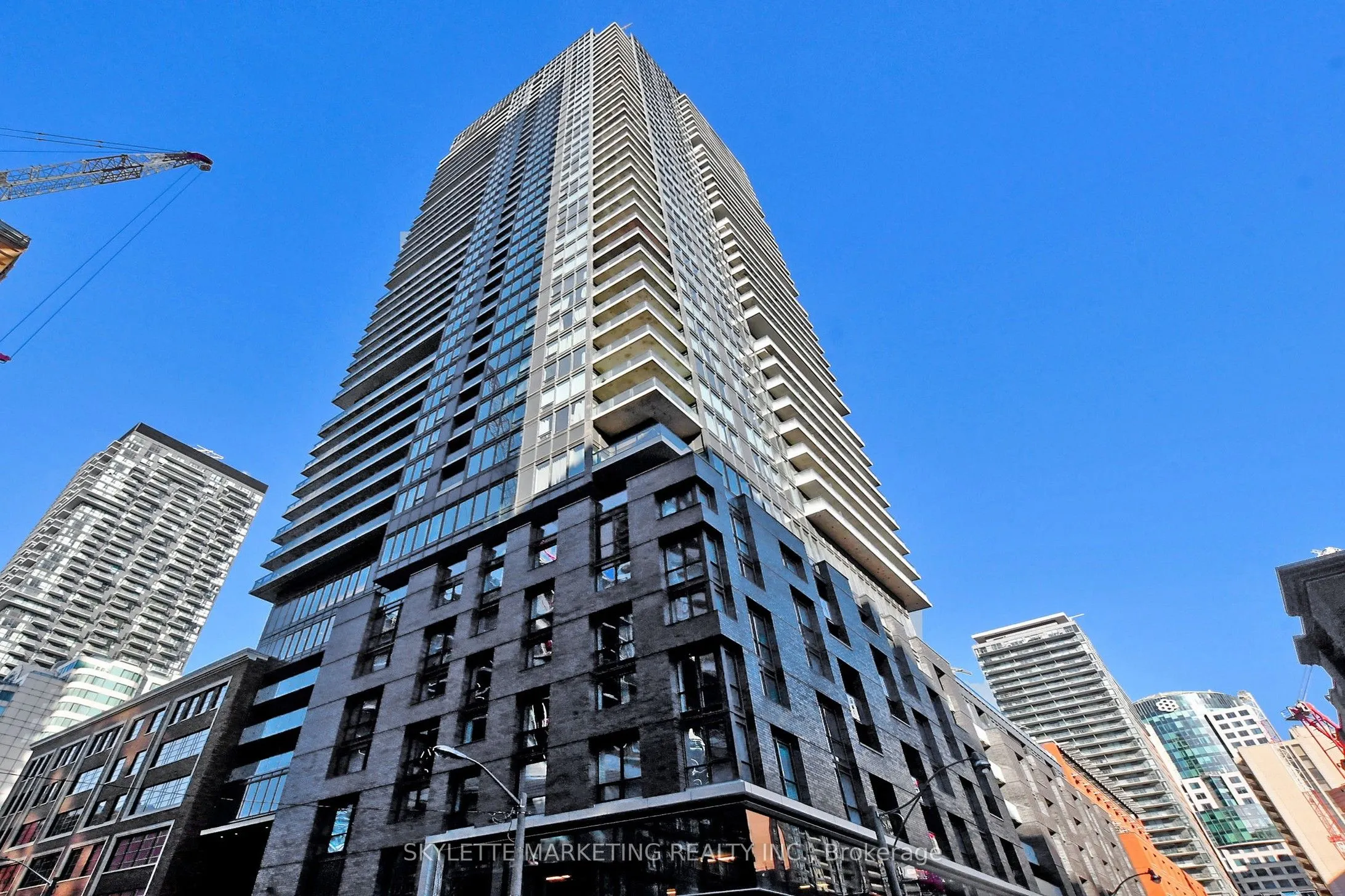 115 Blue Jays Way, #3212