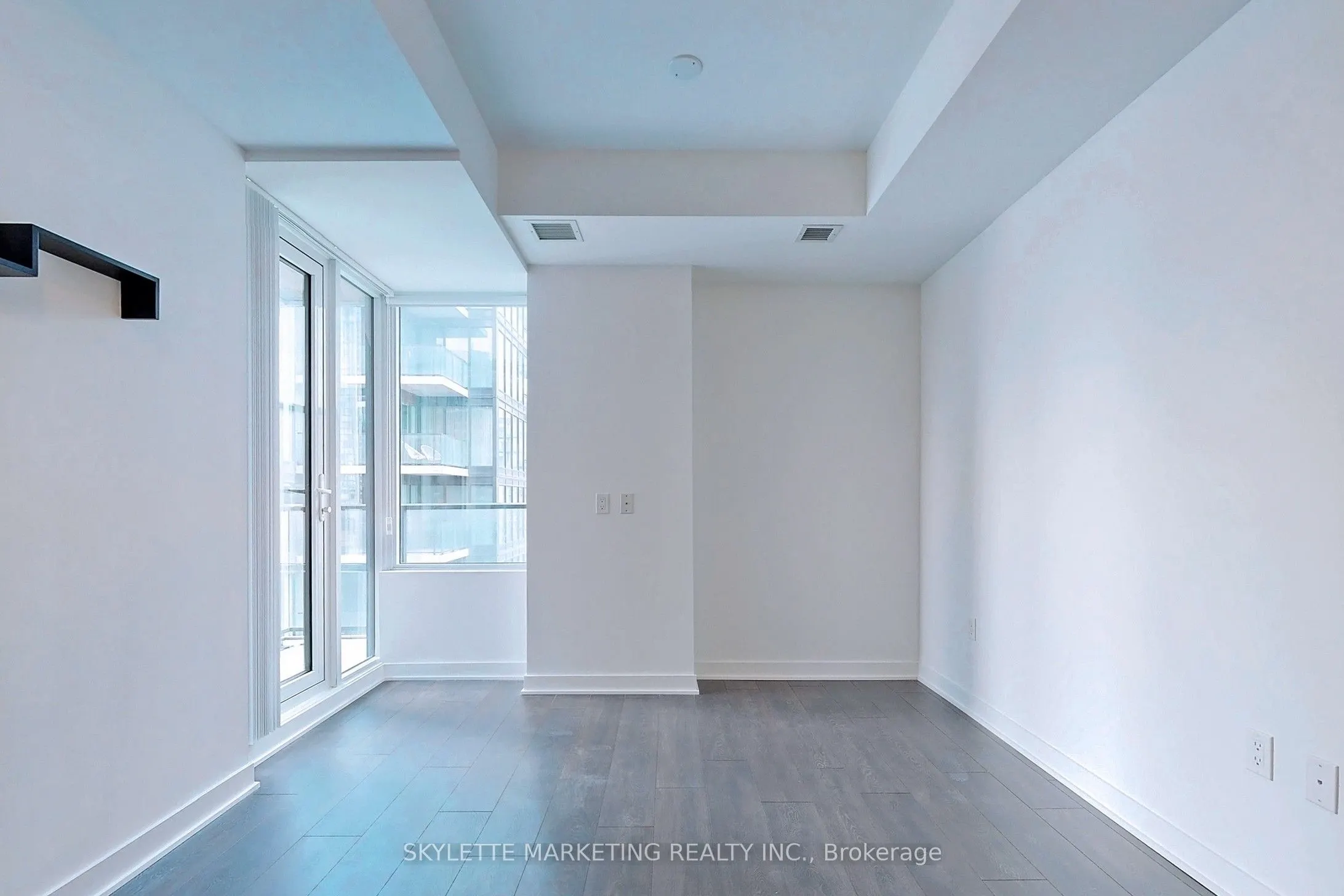 115 Blue Jays Way, #3212