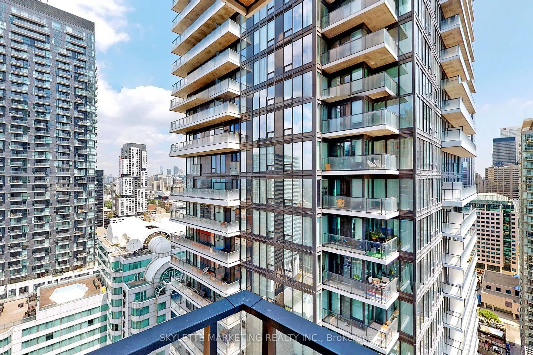 115 Blue Jays Way, #3212
