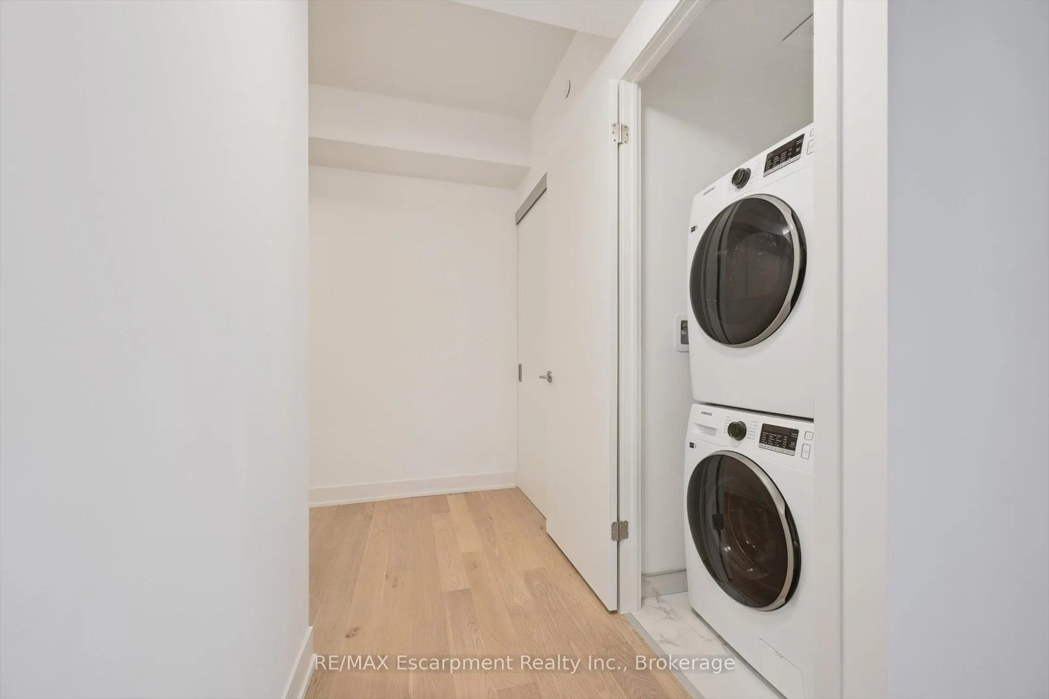 200 Keewatin Avenue, #201