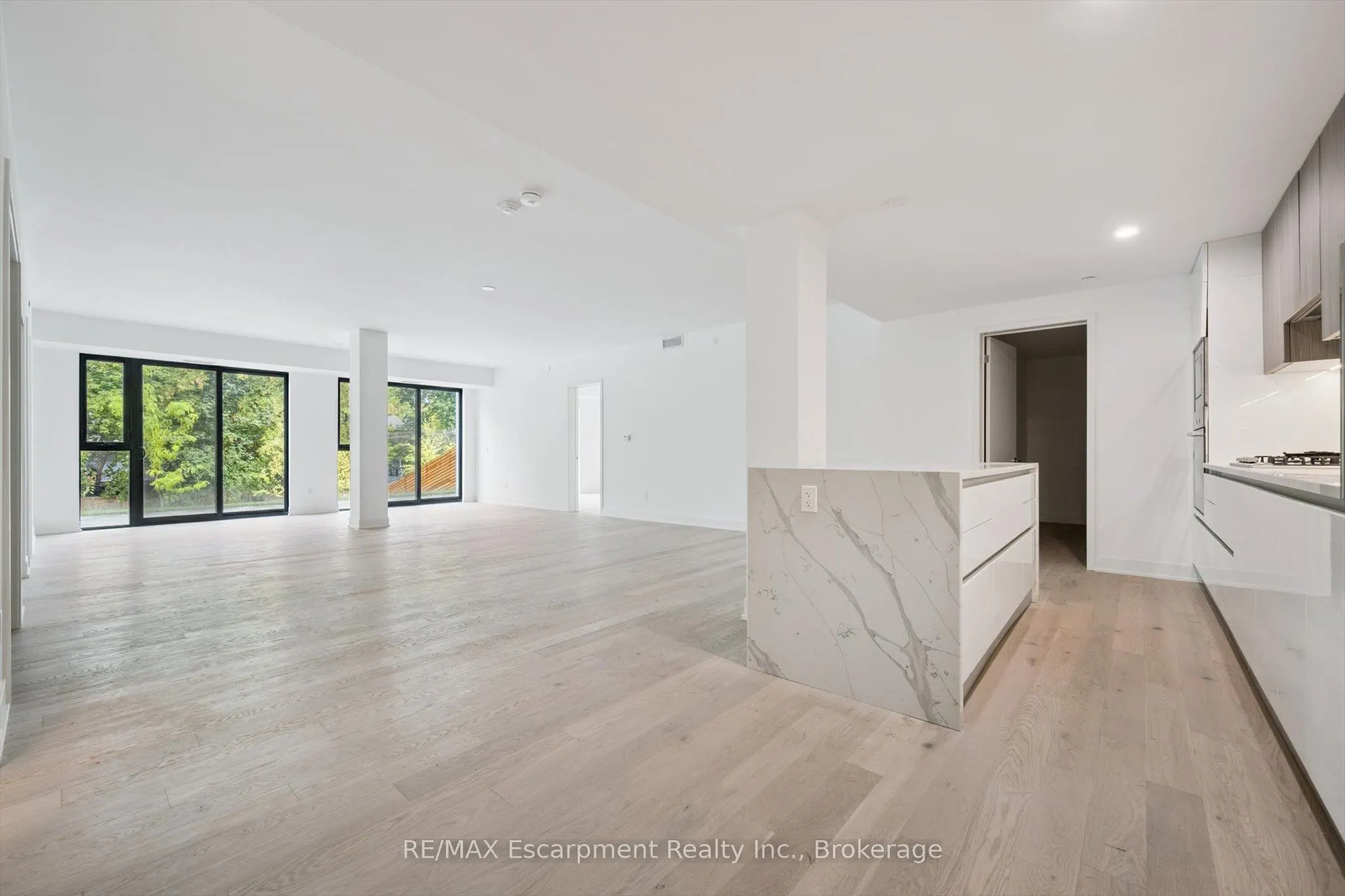 200 Keewatin Avenue, #201