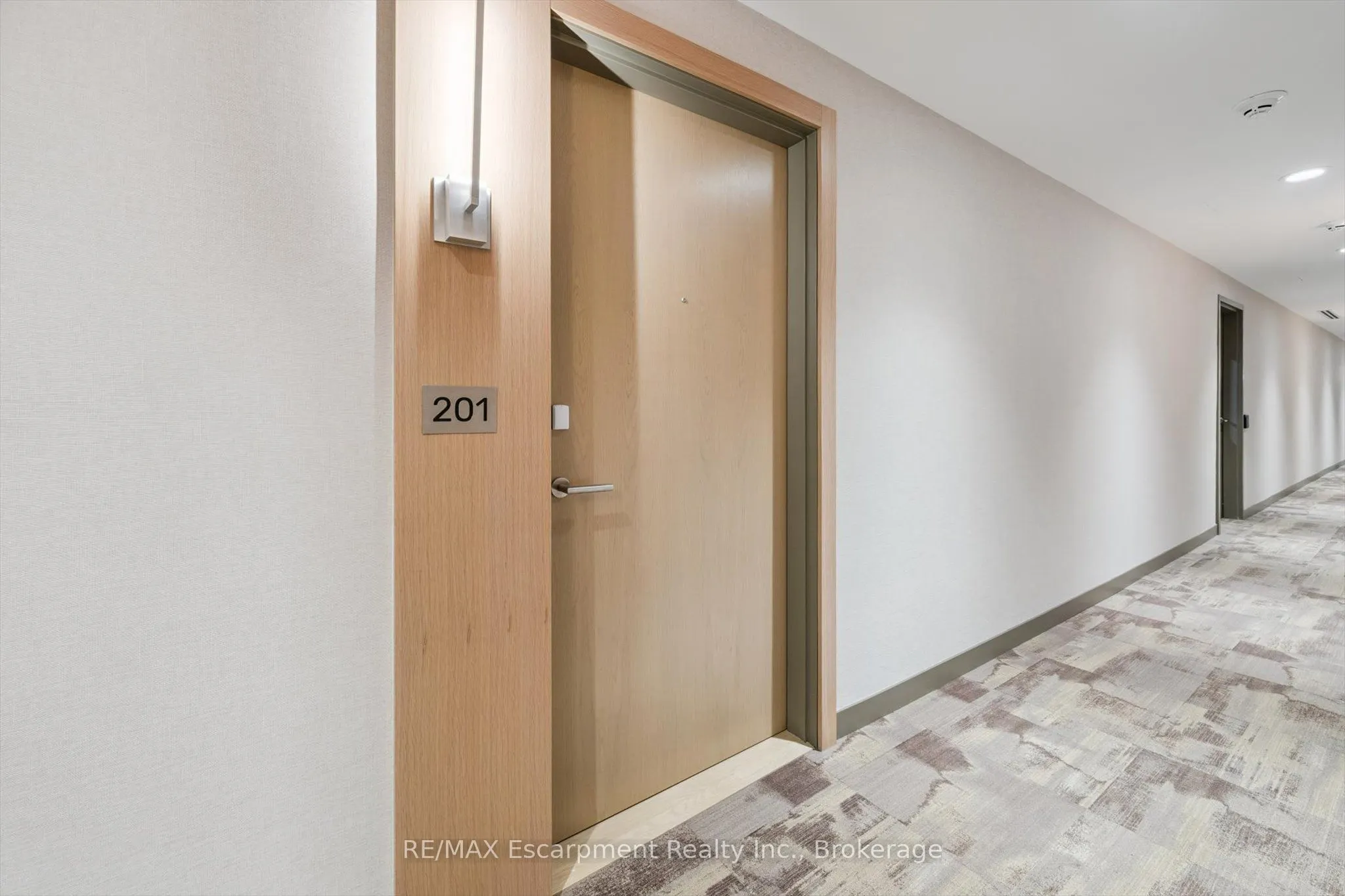 200 Keewatin Avenue, #201