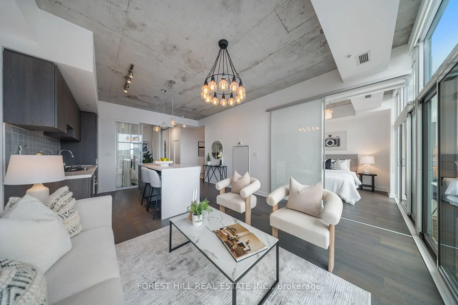 109 Ossington Avenue, #PH607
