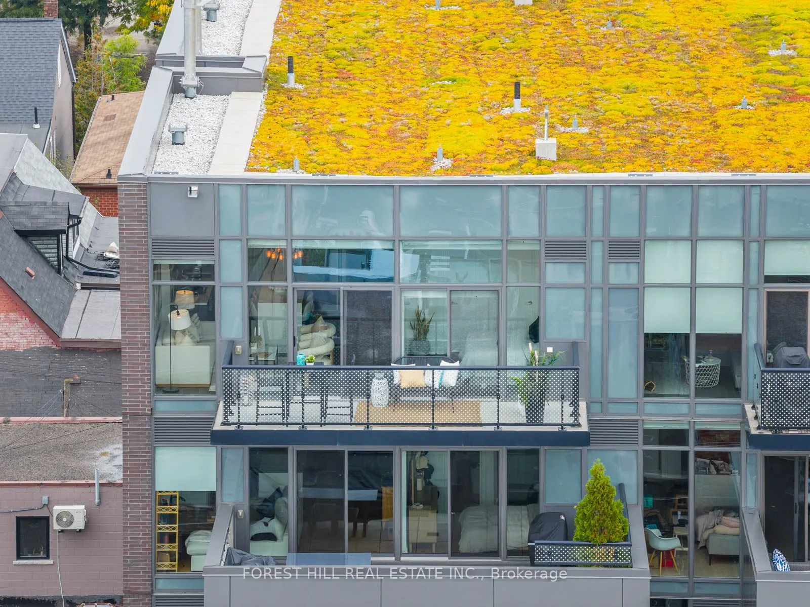 109 Ossington Avenue, #PH607