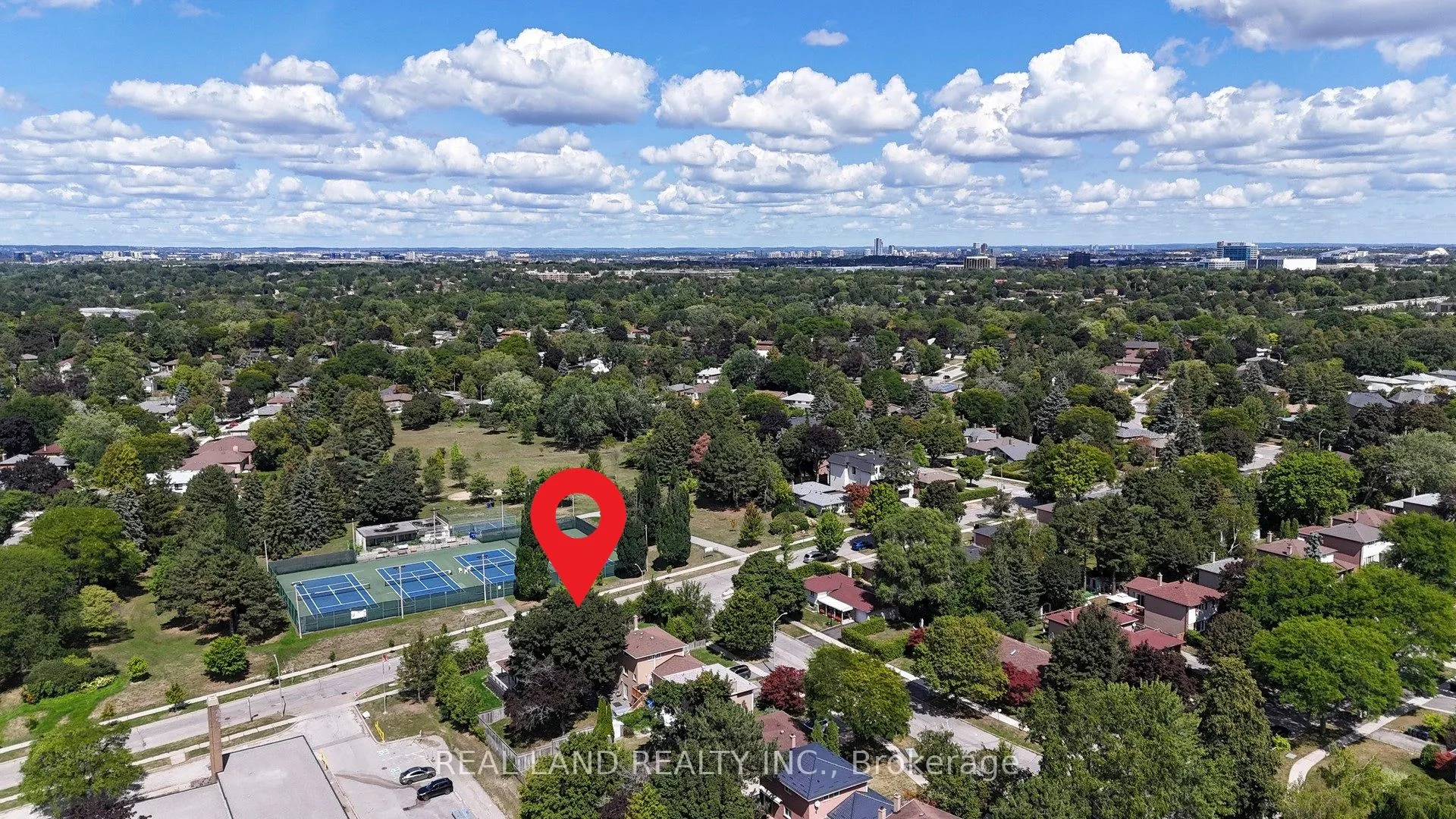 38 Cresthaven Drive