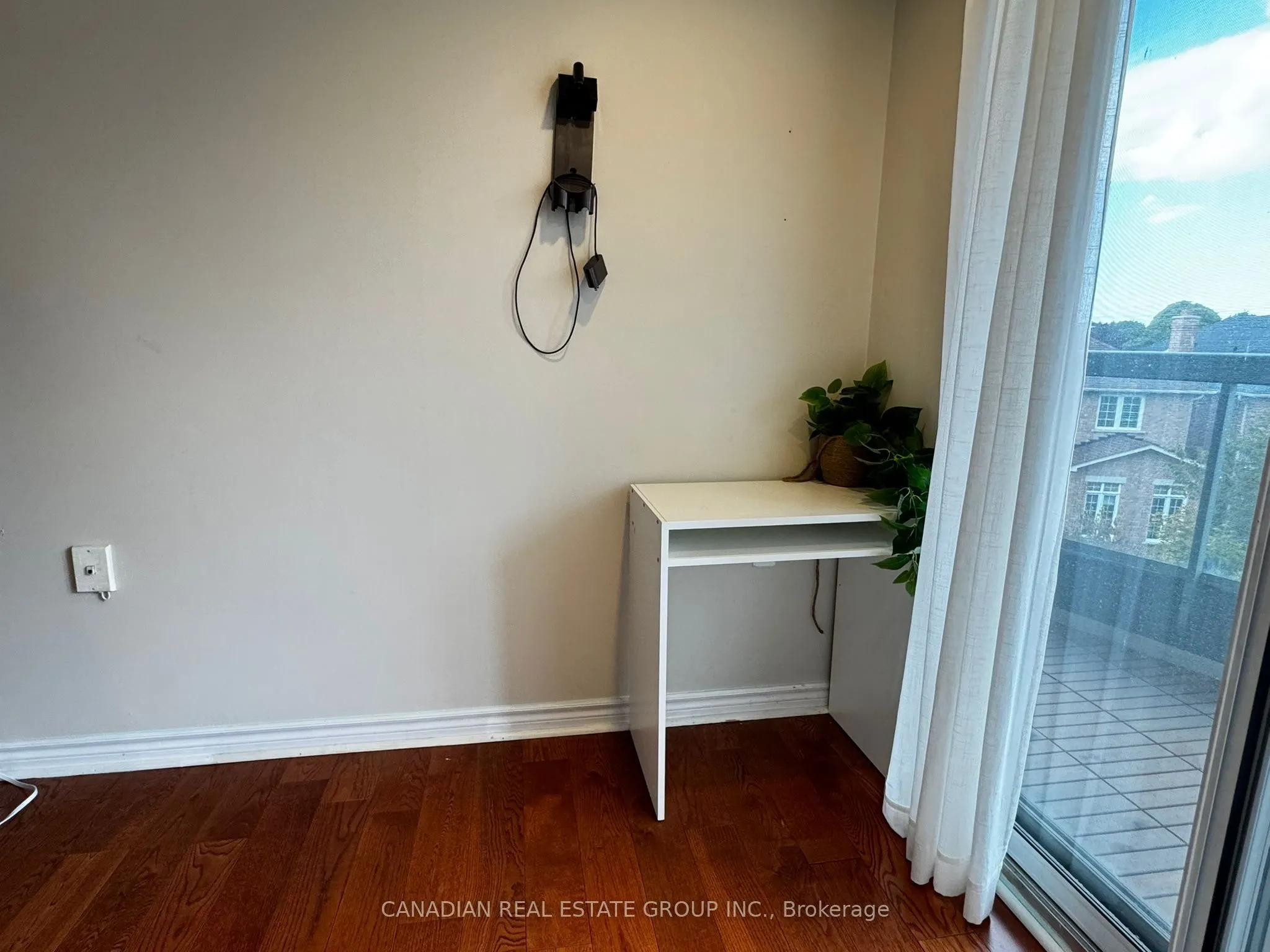 906 Sheppard Avenue W, #311