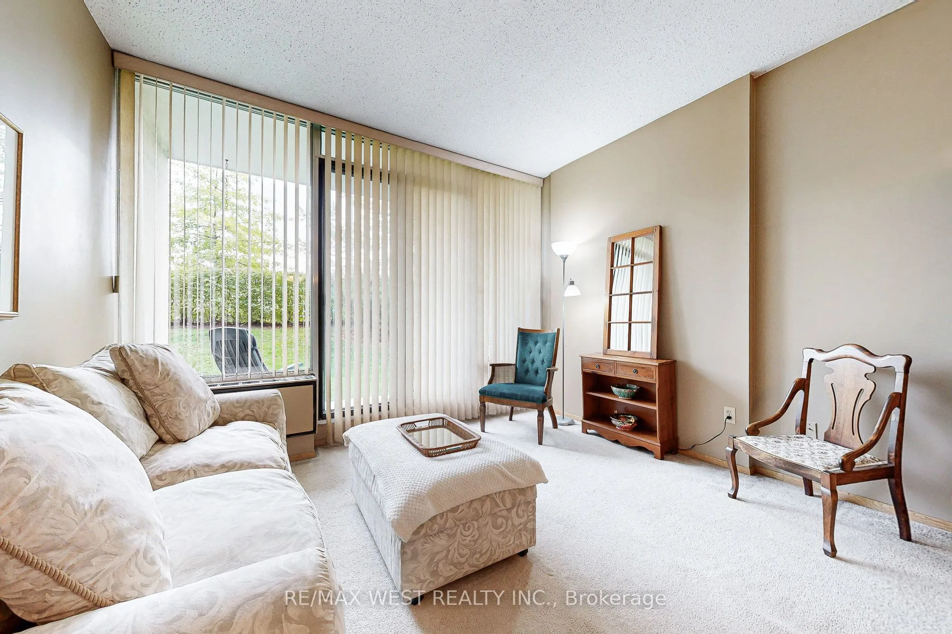20 Fashion Rose Way, #104