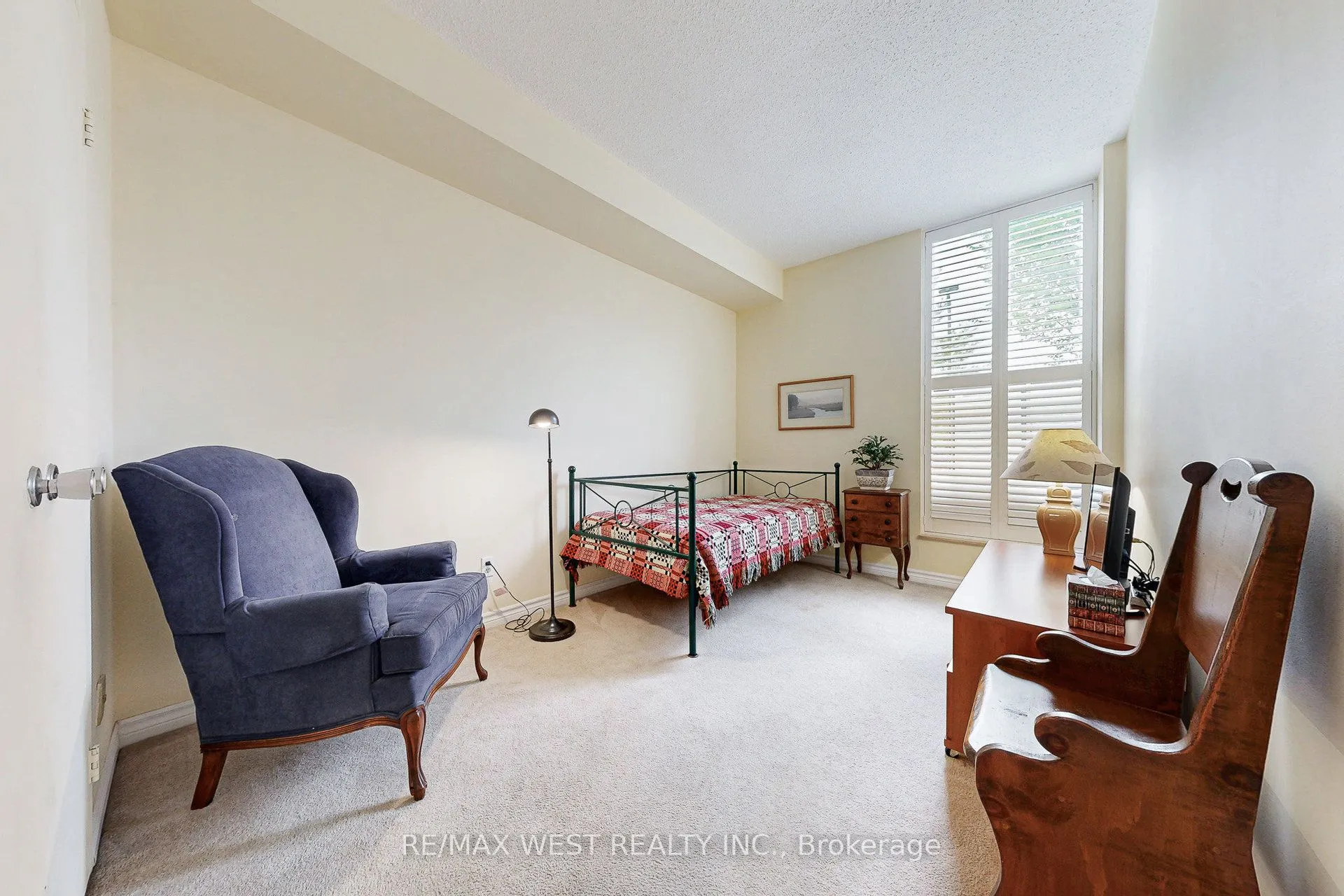 20 Fashion Rose Way, #104
