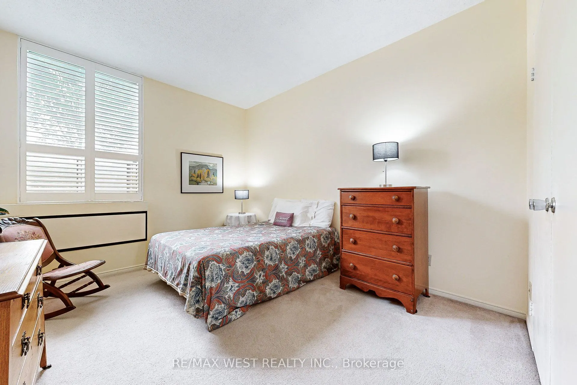 20 Fashion Rose Way, #104
