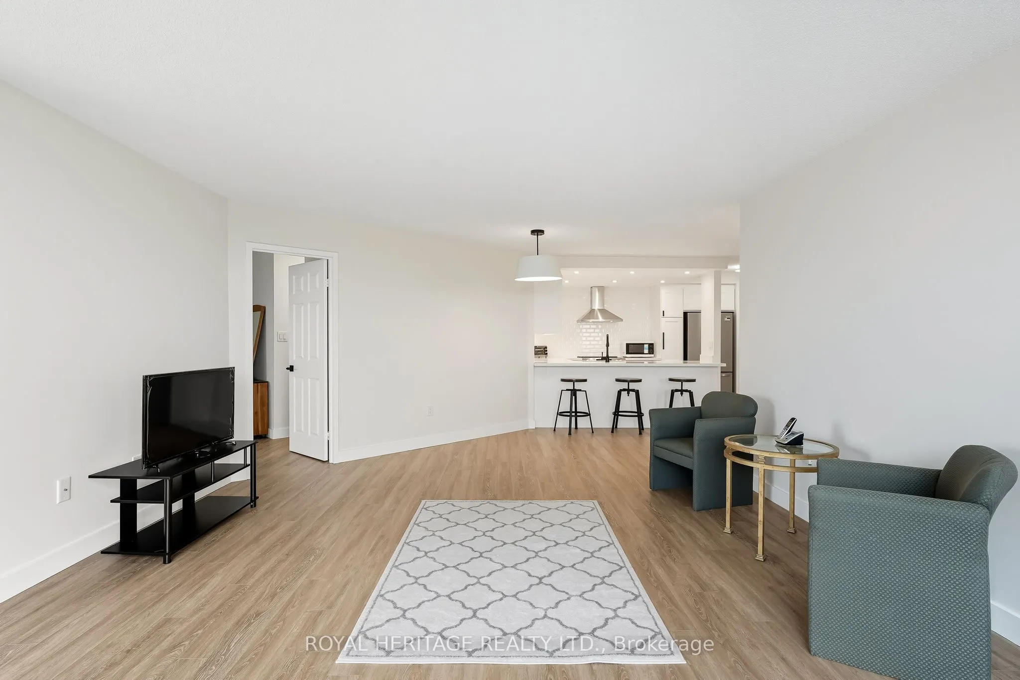 5 Concorde Place, #1208