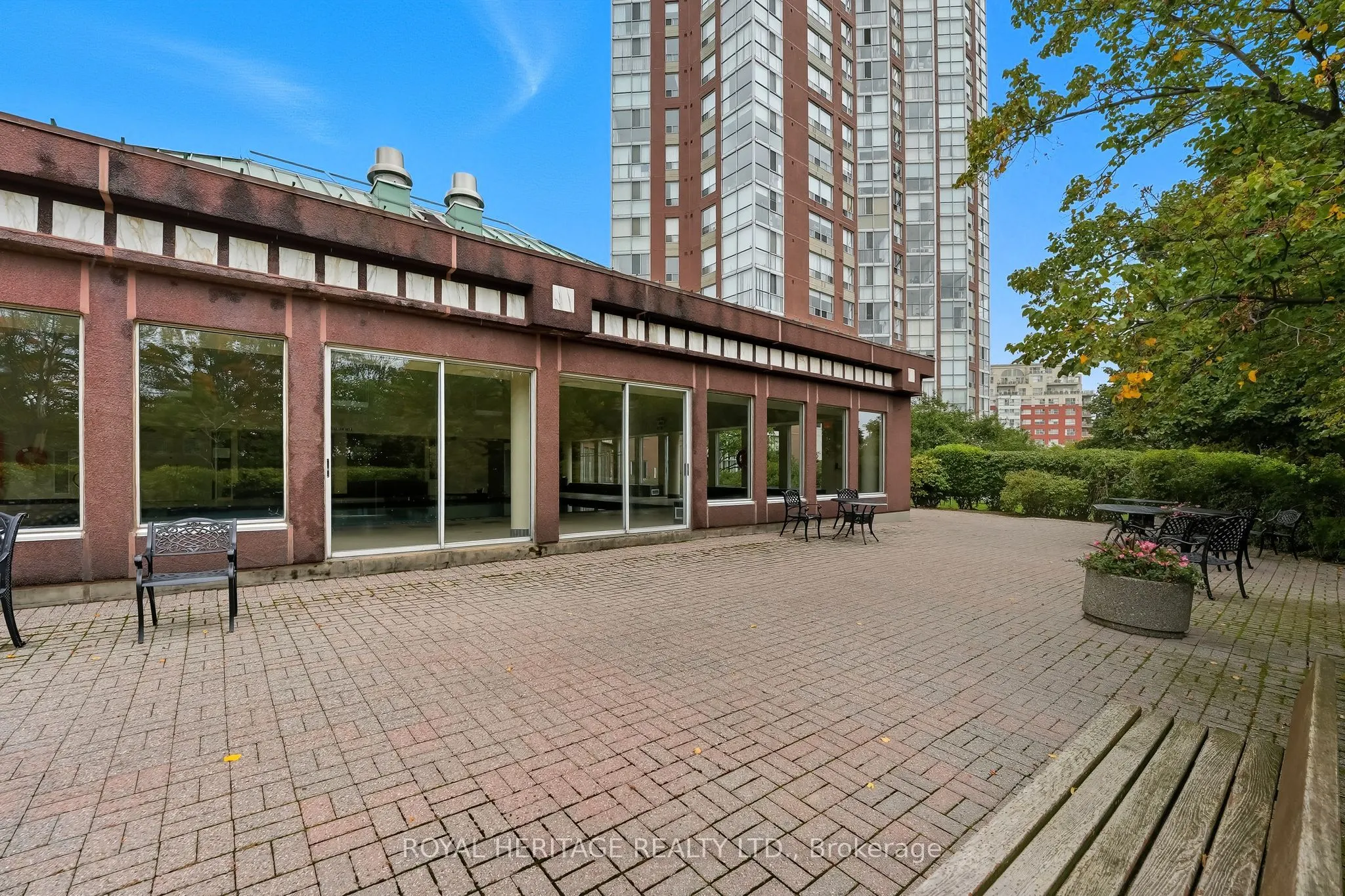 5 Concorde Place, #1208