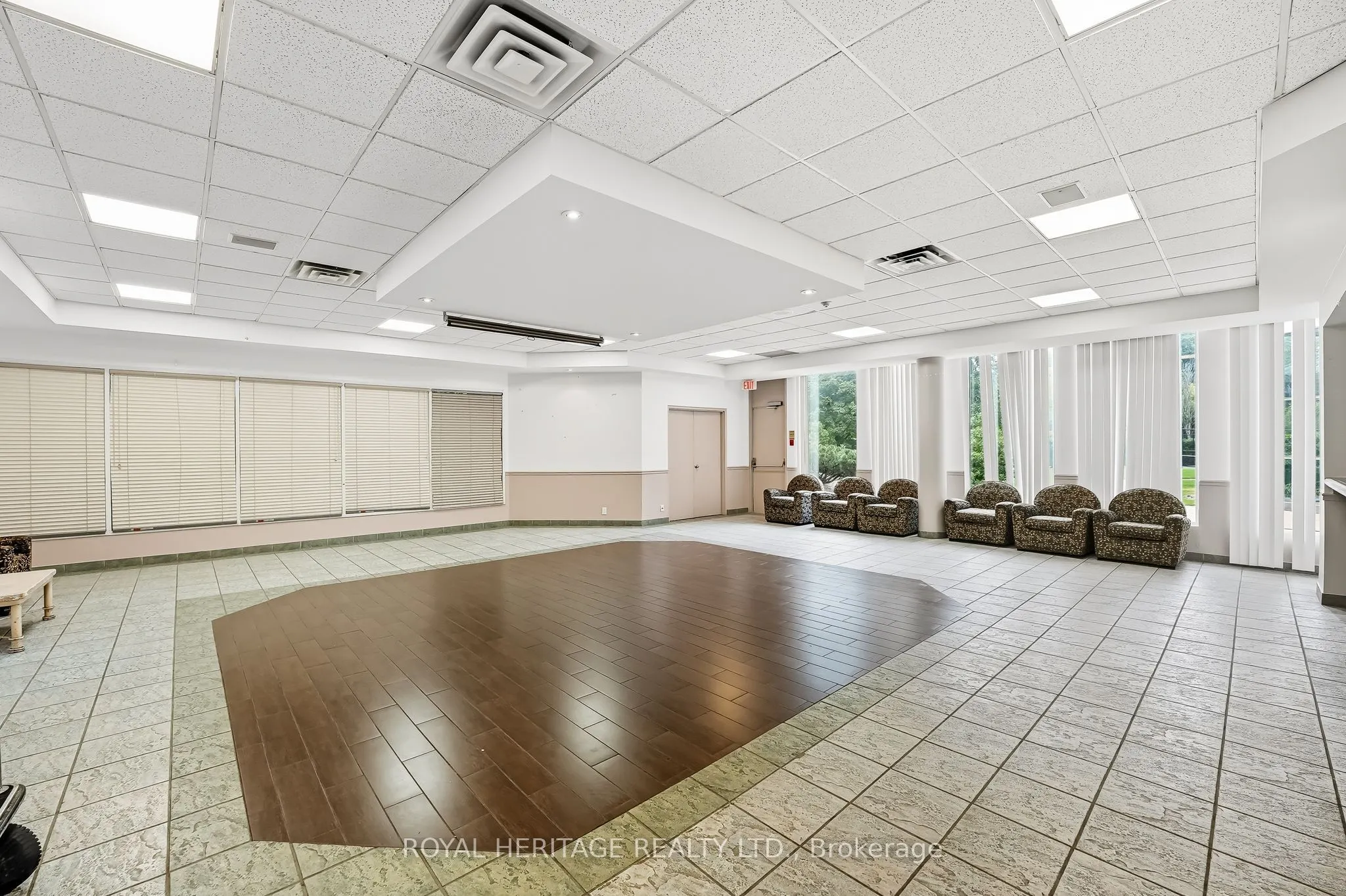 5 Concorde Place, #1208