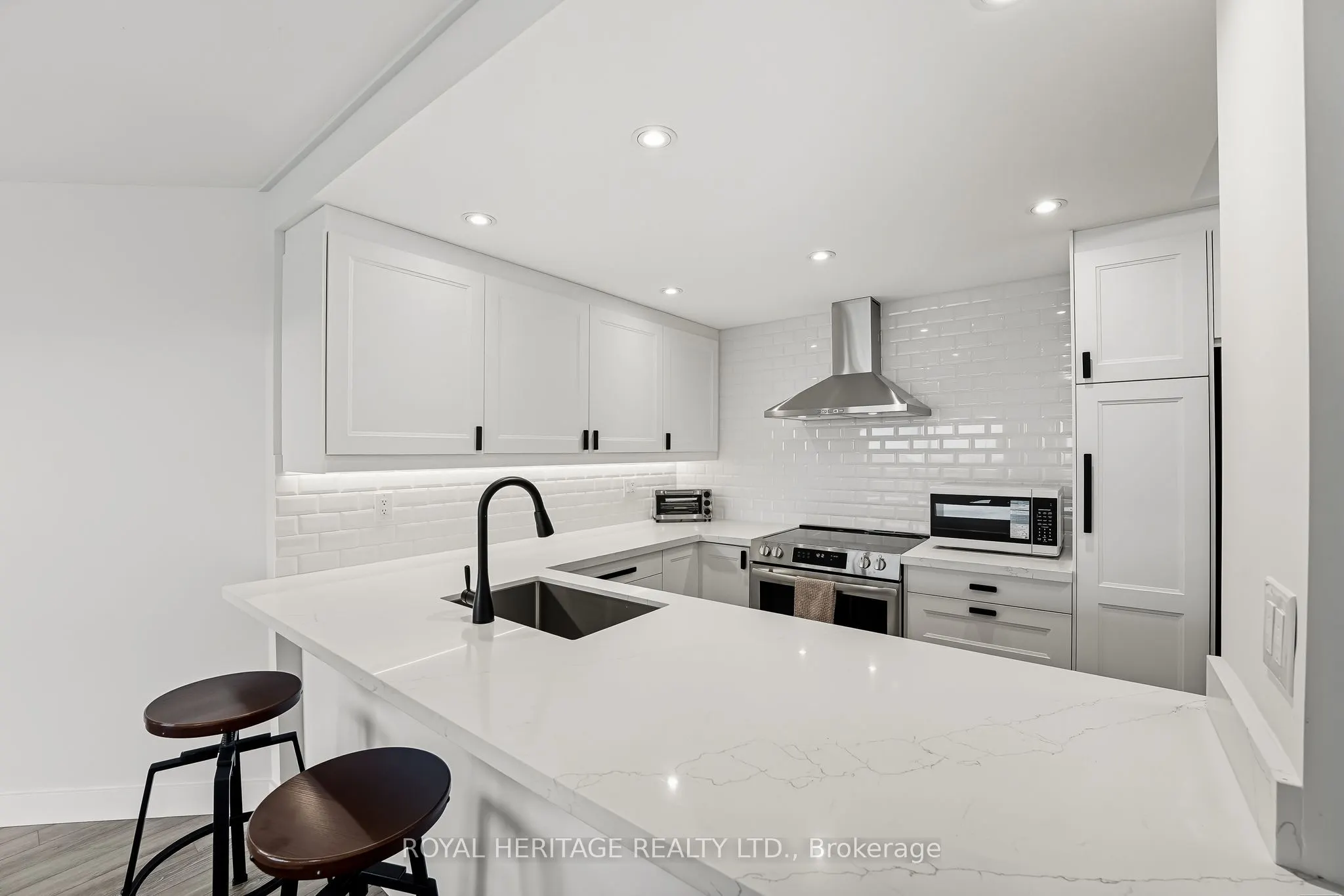 5 Concorde Place, #1208