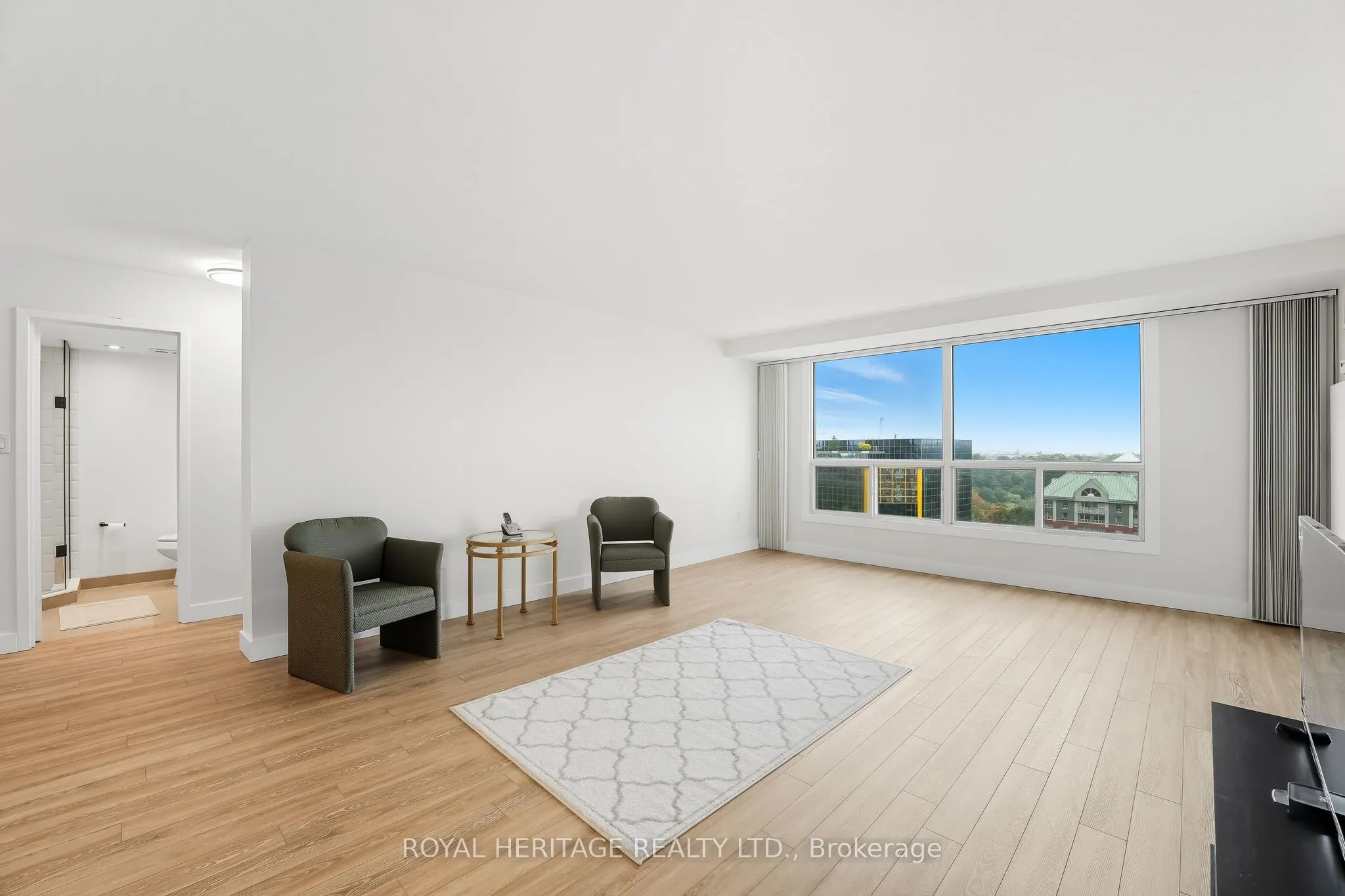 5 Concorde Place, #1208