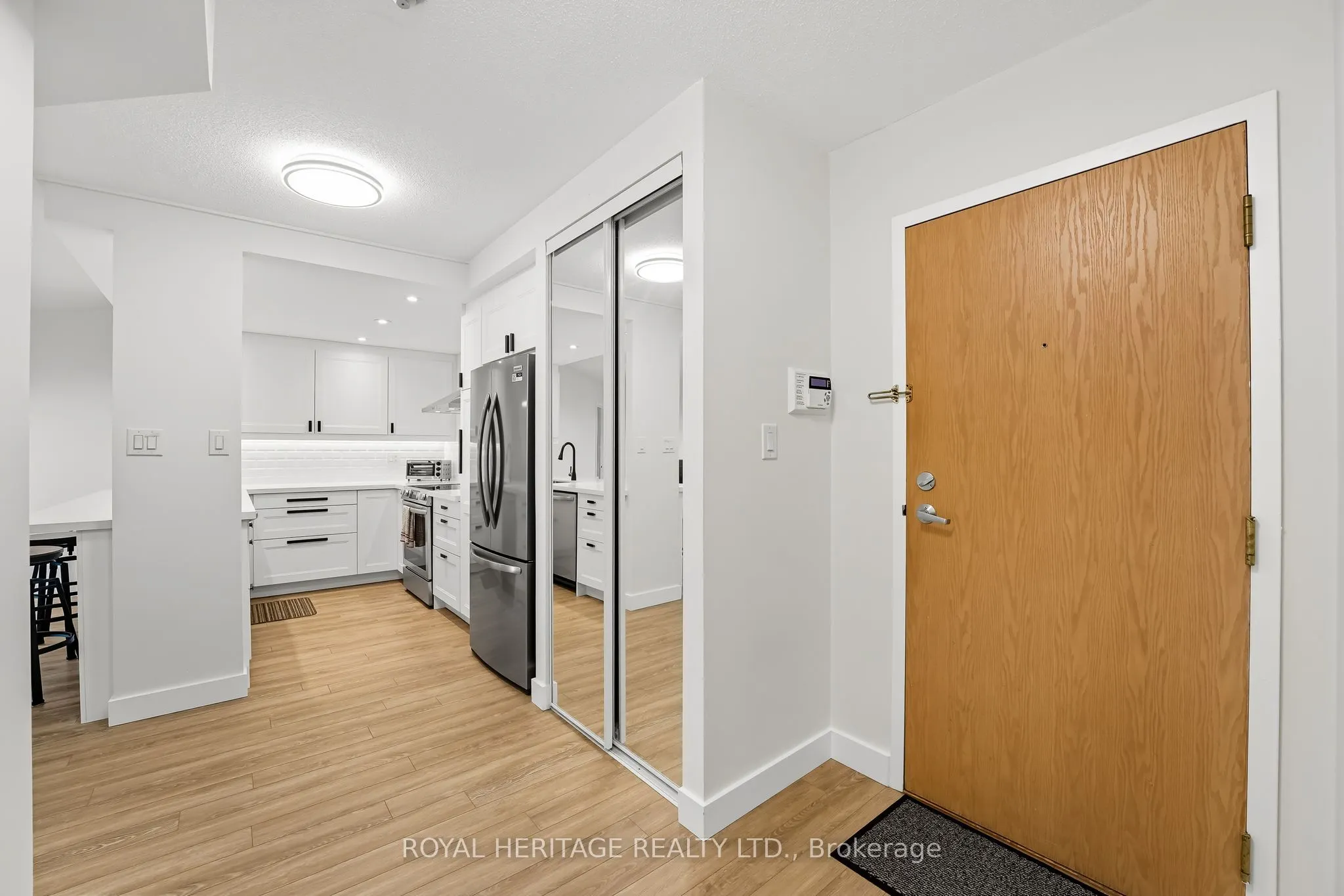 5 Concorde Place, #1208