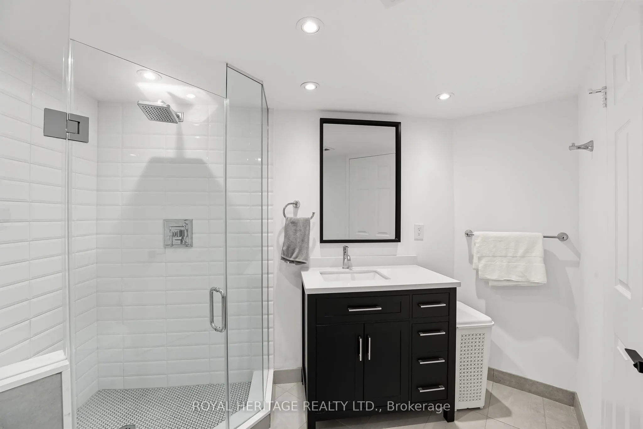 5 Concorde Place, #1208
