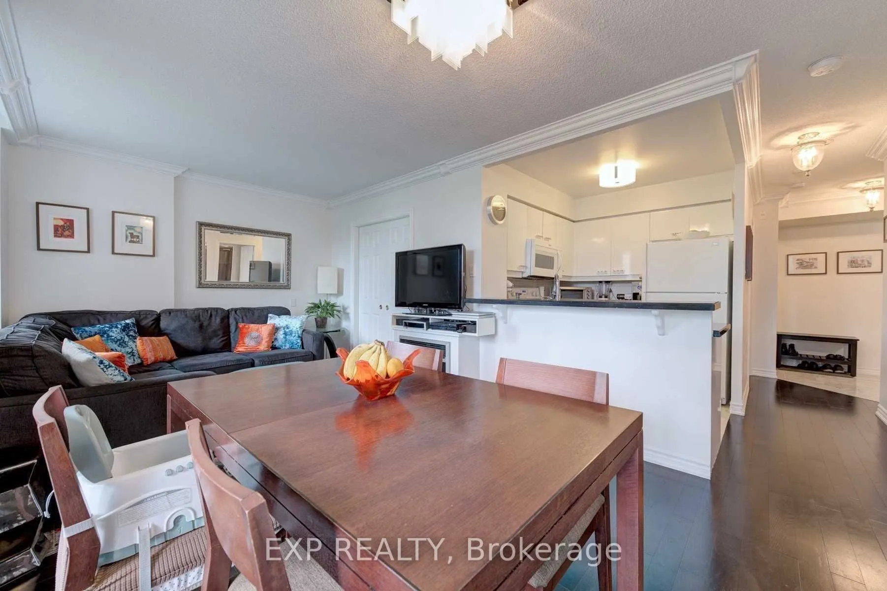 300 Balliol Street NW, #302