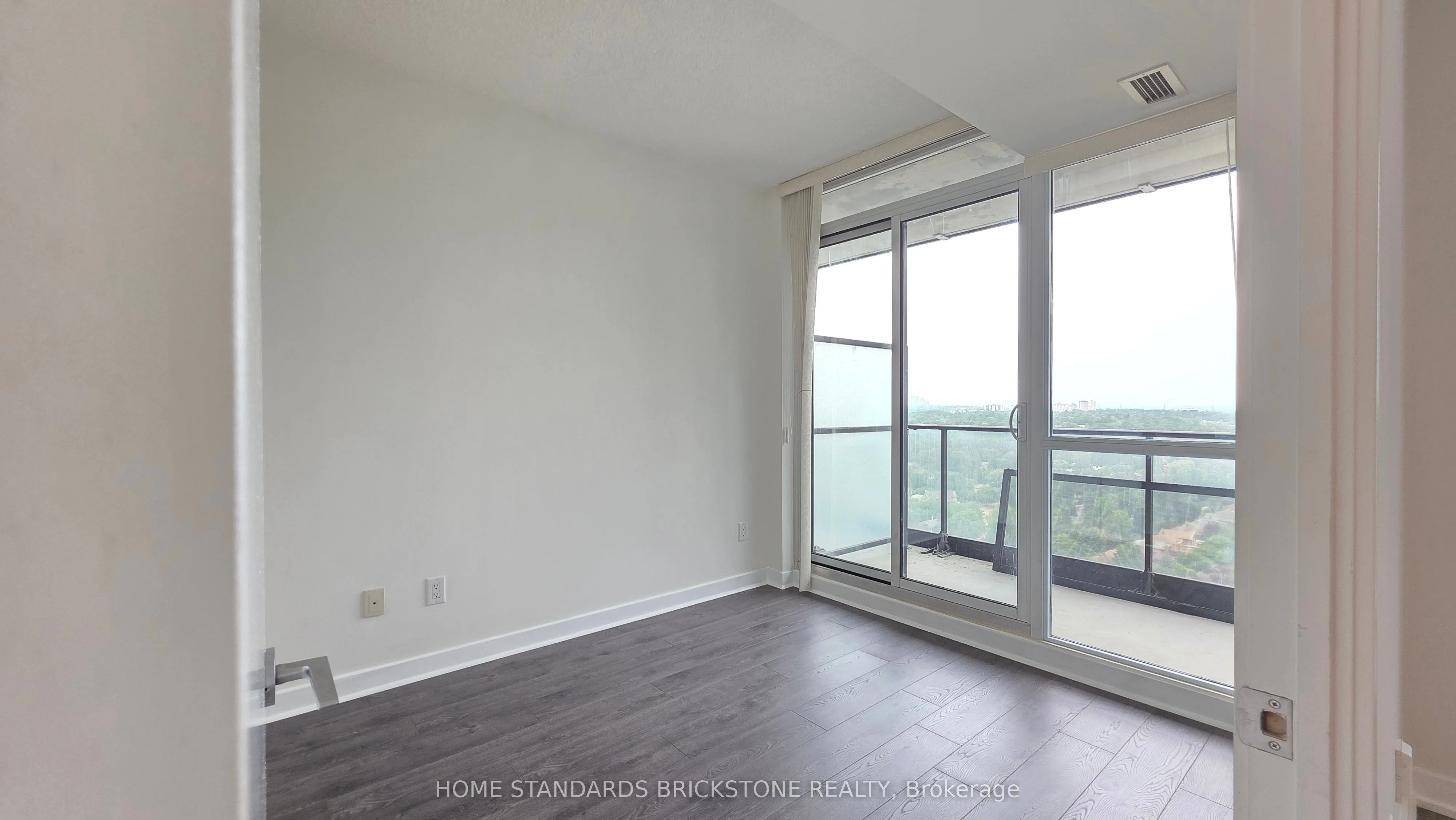 29 Singer Court, #2807