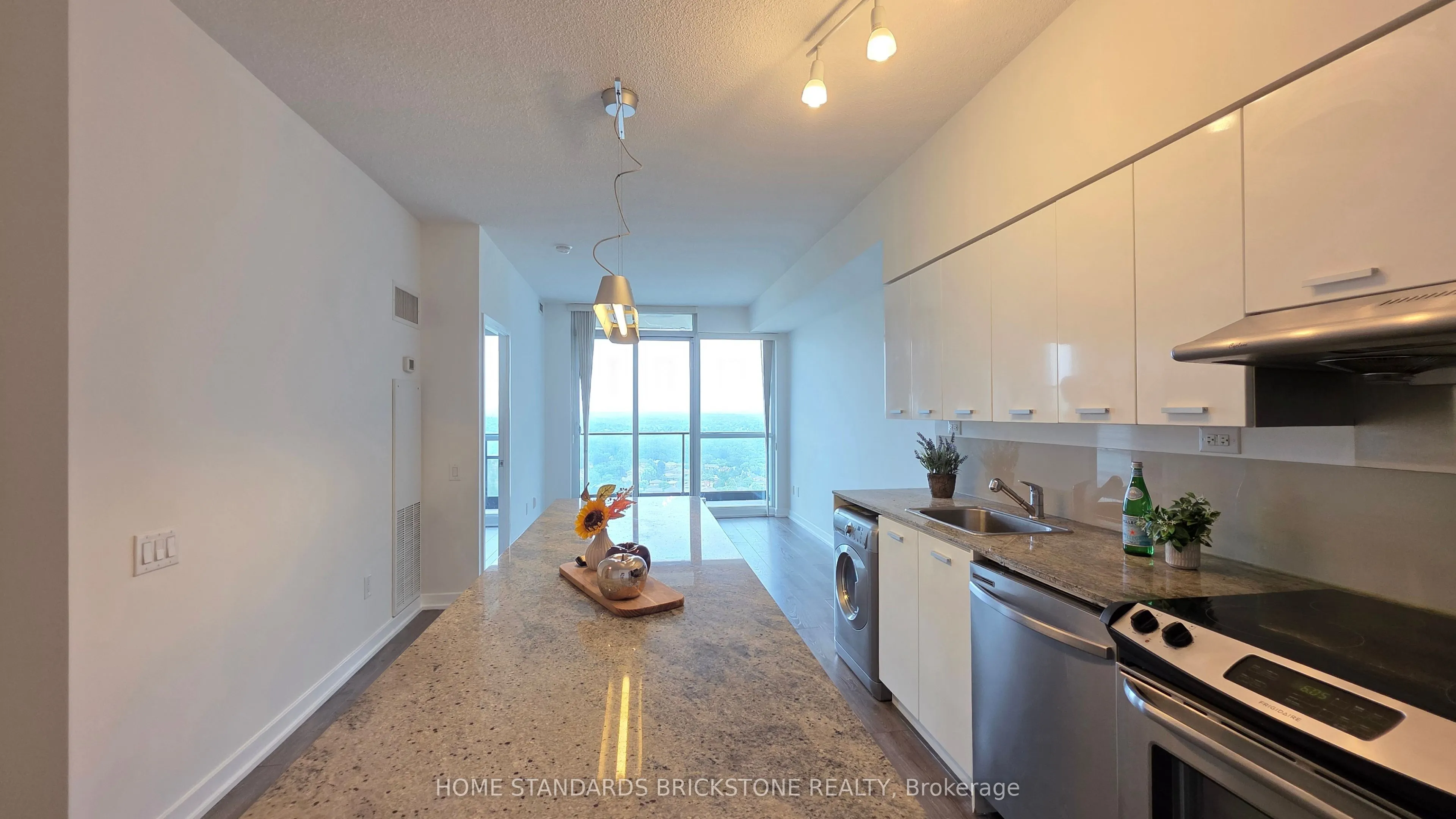 29 Singer Court, #2807