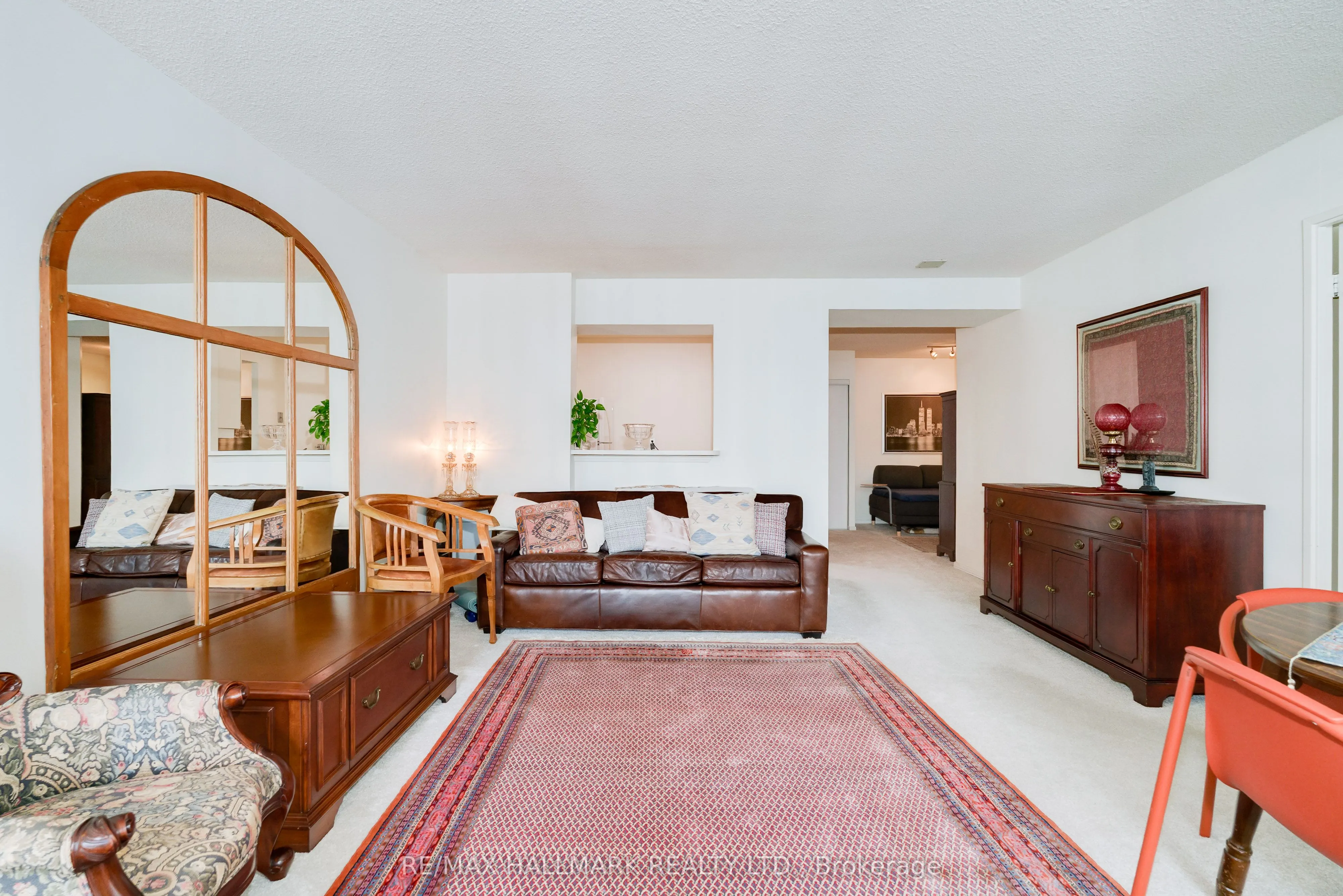 30 Greenfield Avenue, #1616