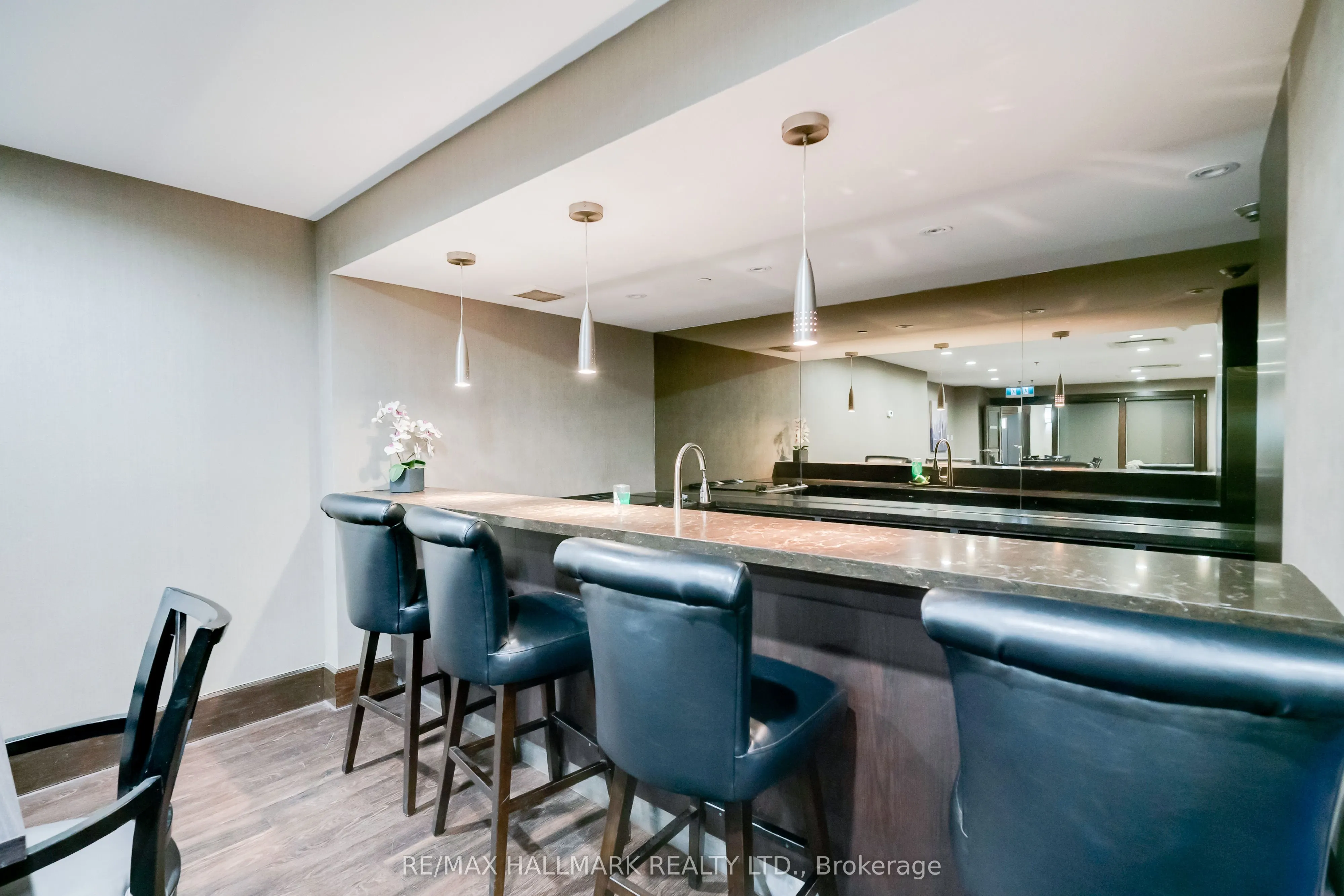 30 Greenfield Avenue, #1616