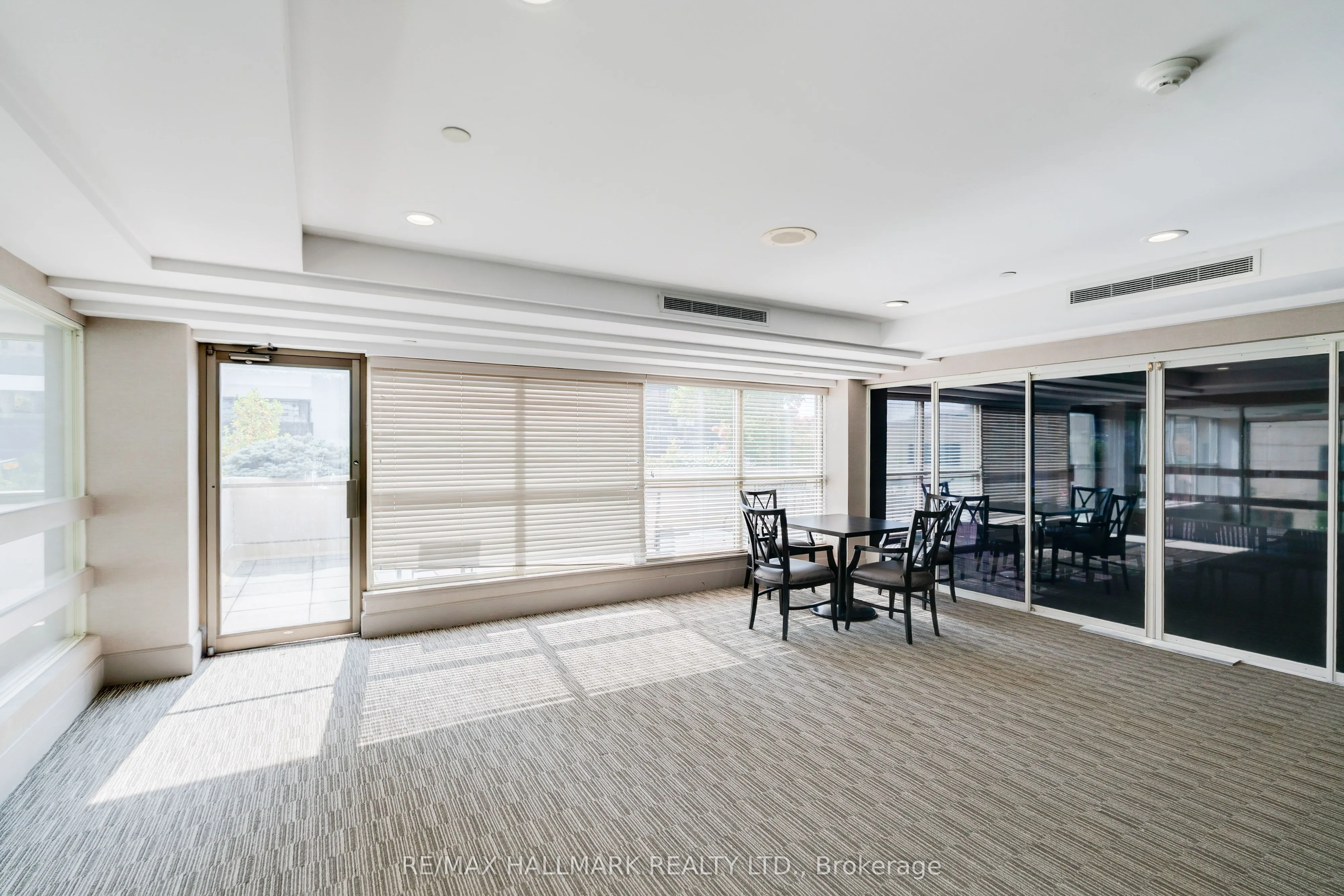 30 Greenfield Avenue, #1616