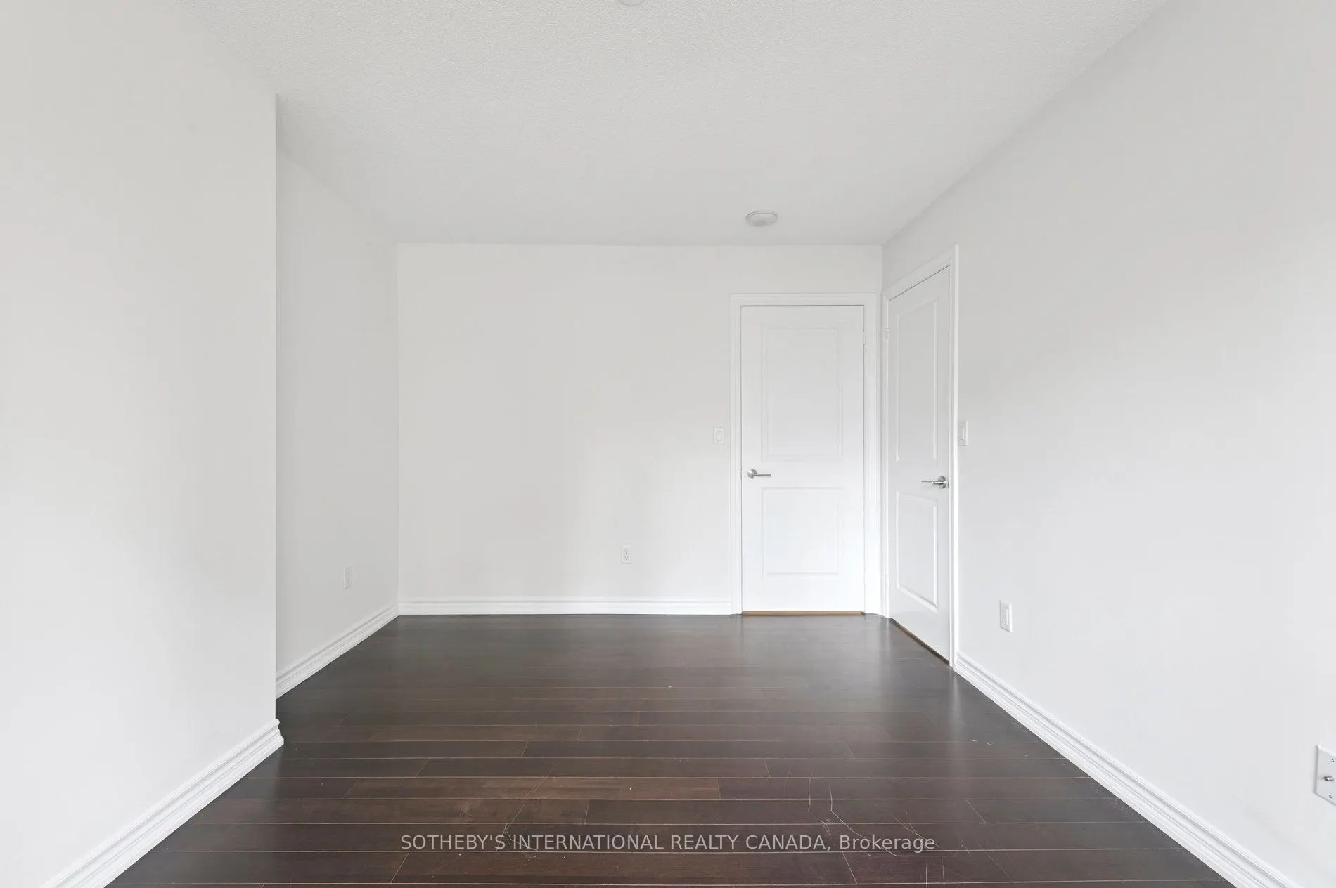 386 Yonge Street, #602