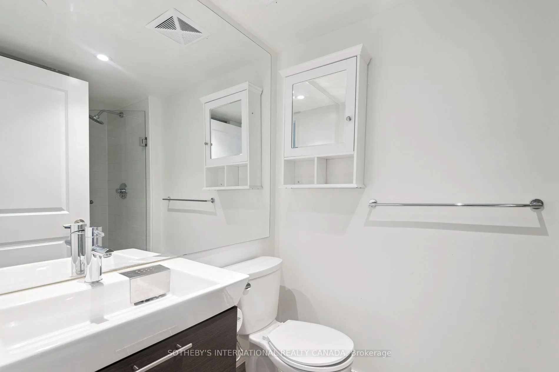 386 Yonge Street, #602