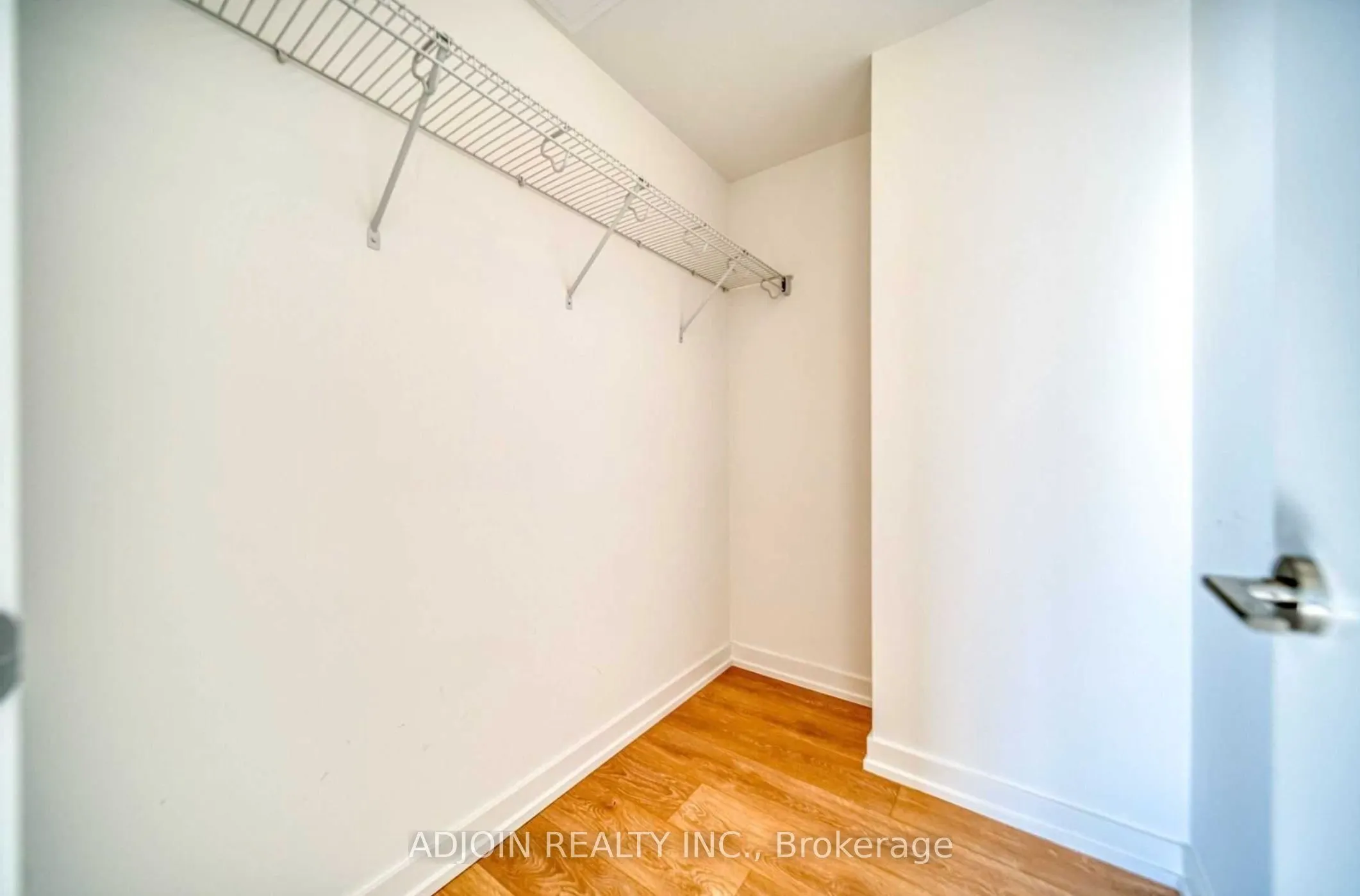 115 Mcmahon Drive, #3110