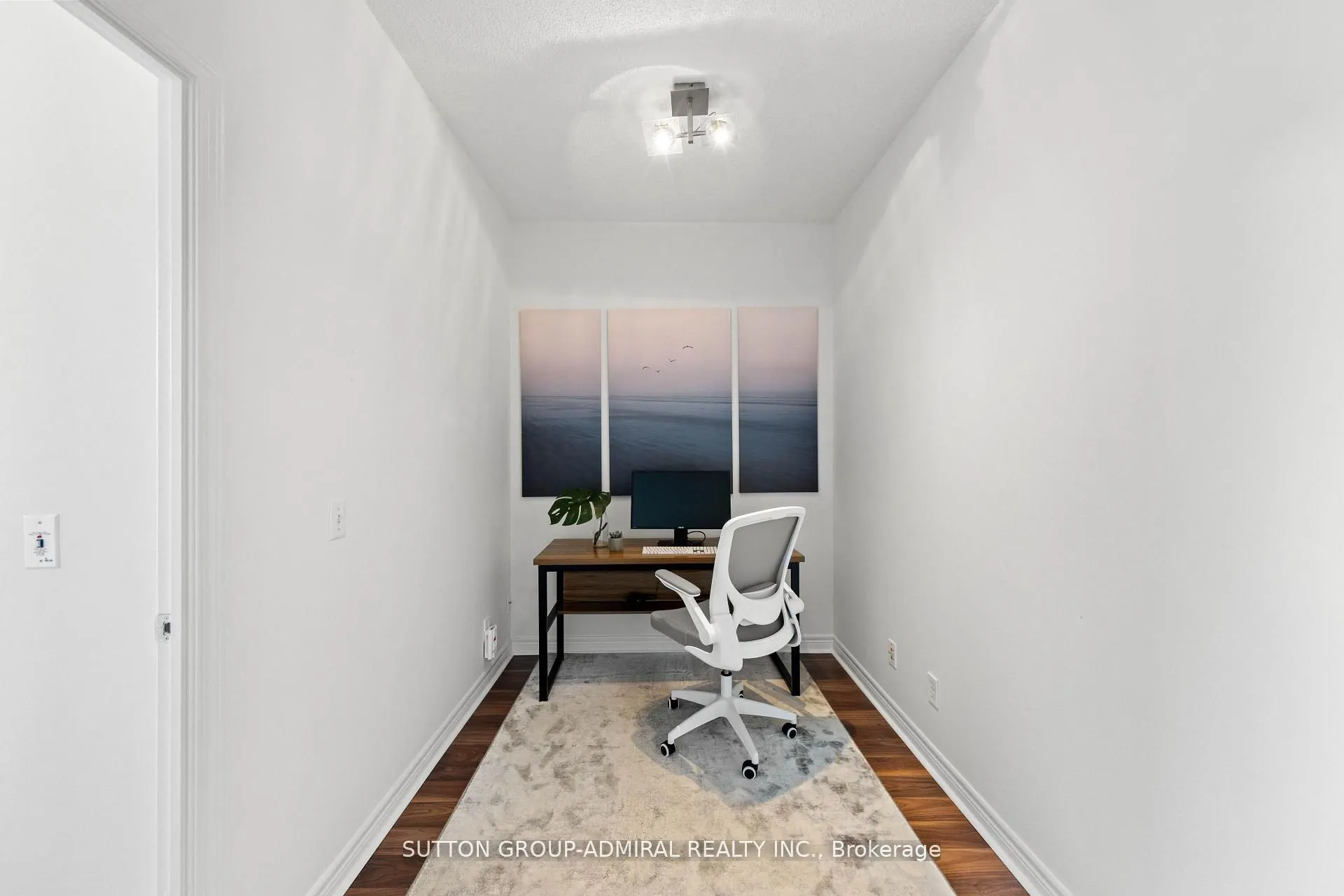51 Lower Simcoe Street, #210
