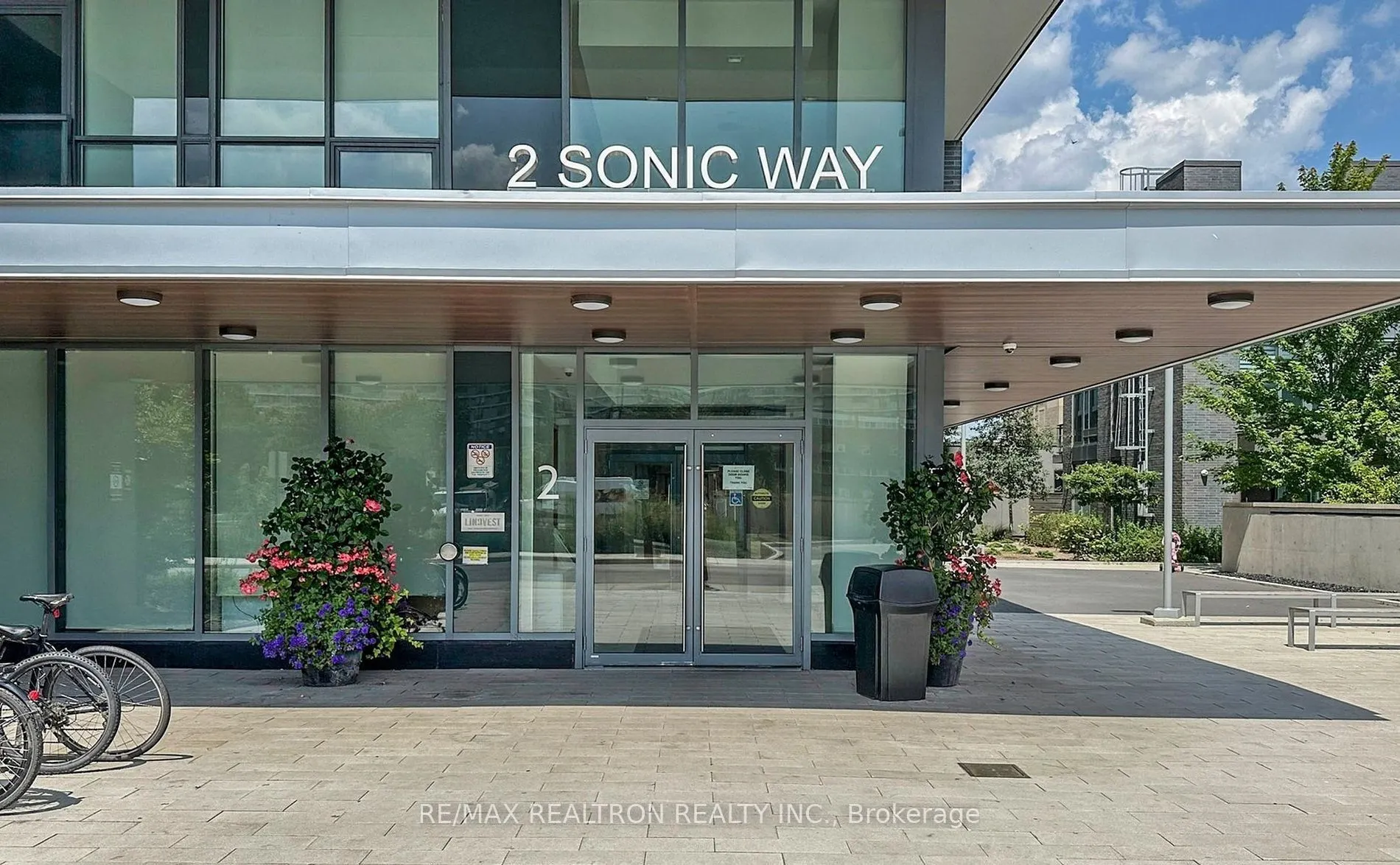 2 Sonic Way, #2806