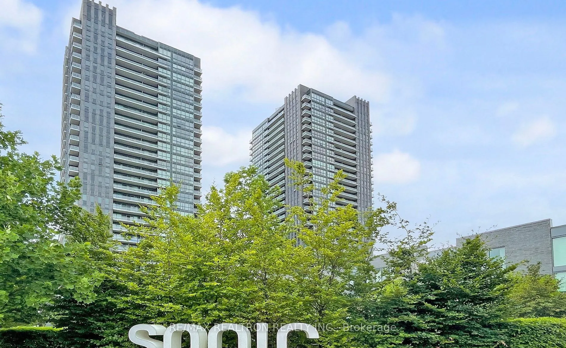 2 Sonic Way, #2806