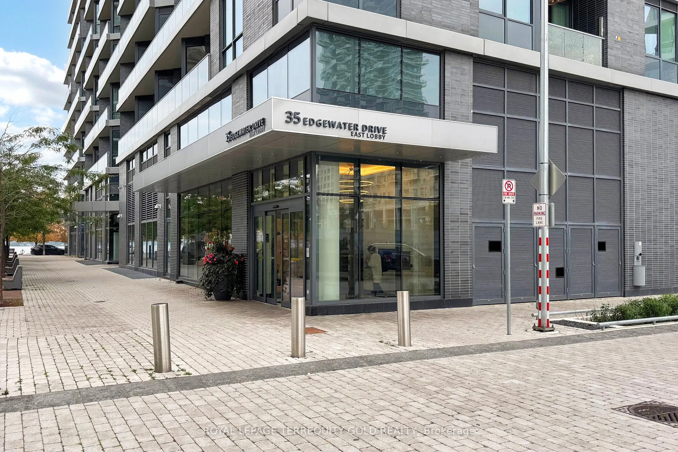 1 Edgewater Drive, #712
