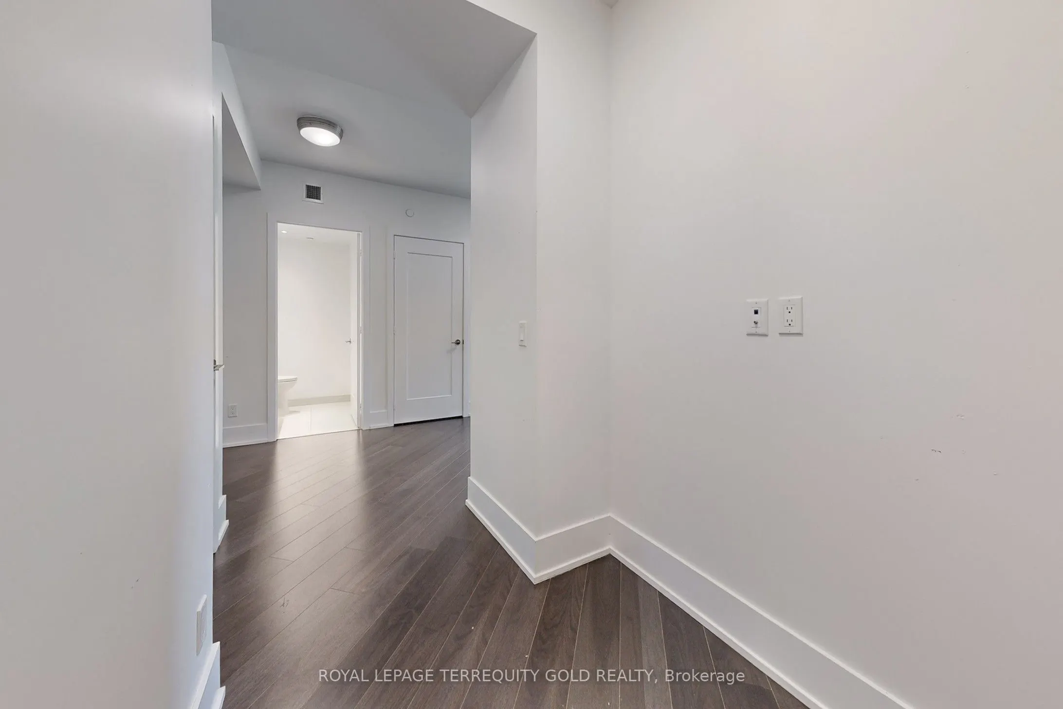 1 Edgewater Drive, #712