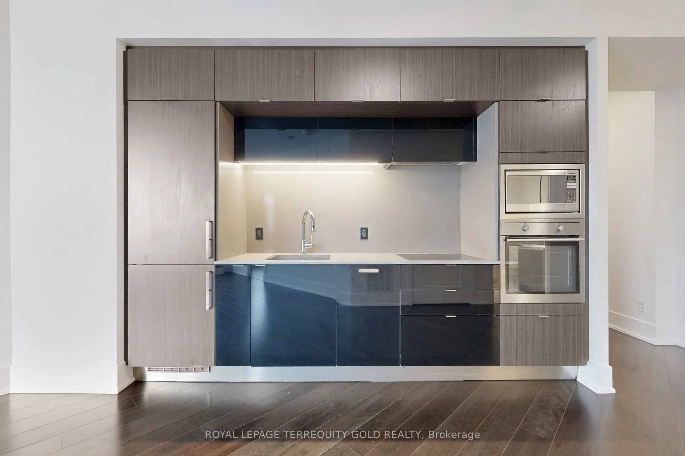 1 Edgewater Drive, #712