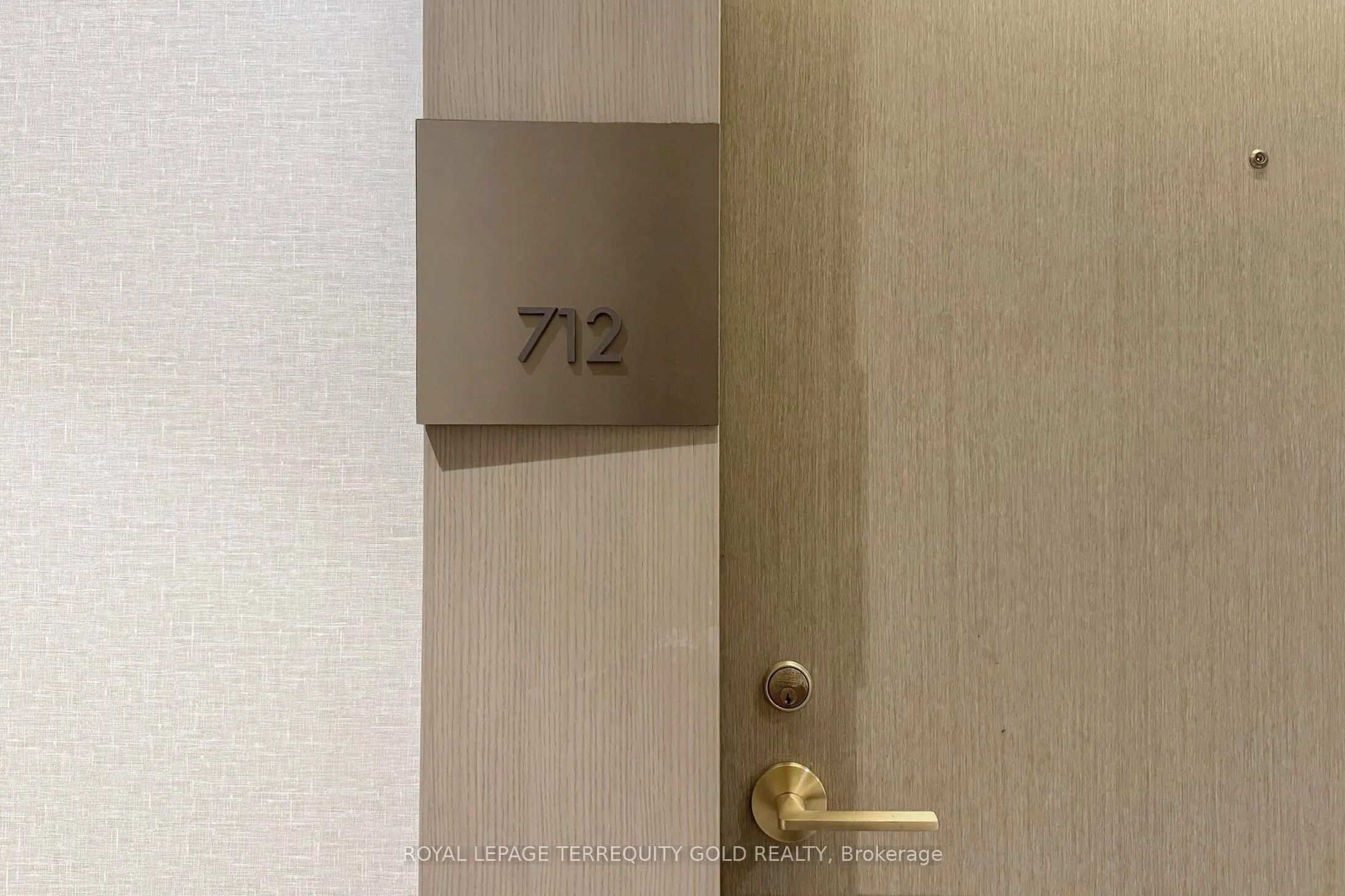 1 Edgewater Drive, #712