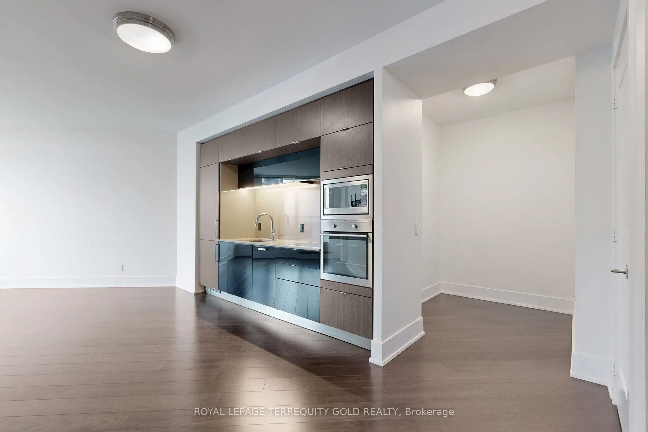 1 Edgewater Drive, #712