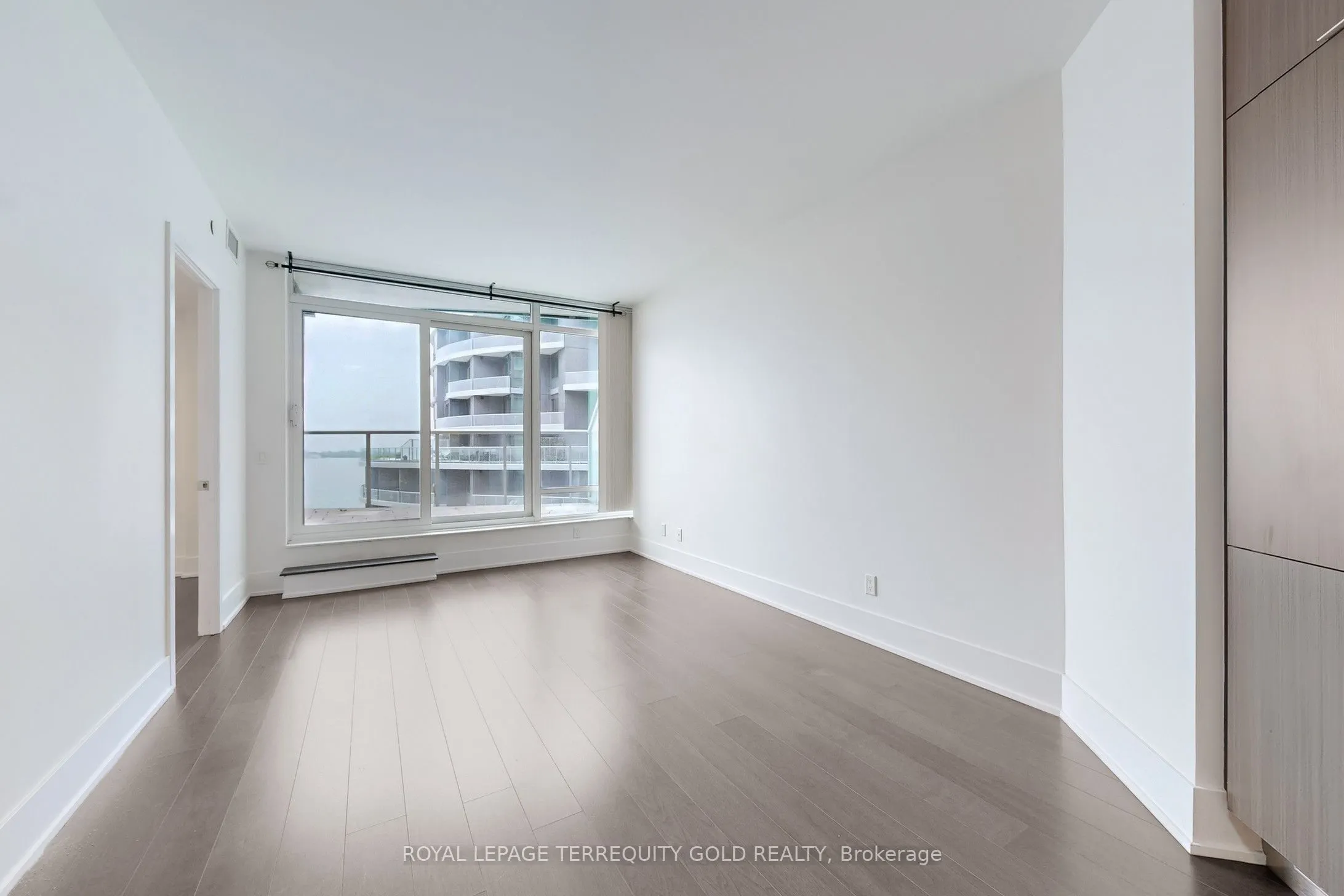 1 Edgewater Drive, #712